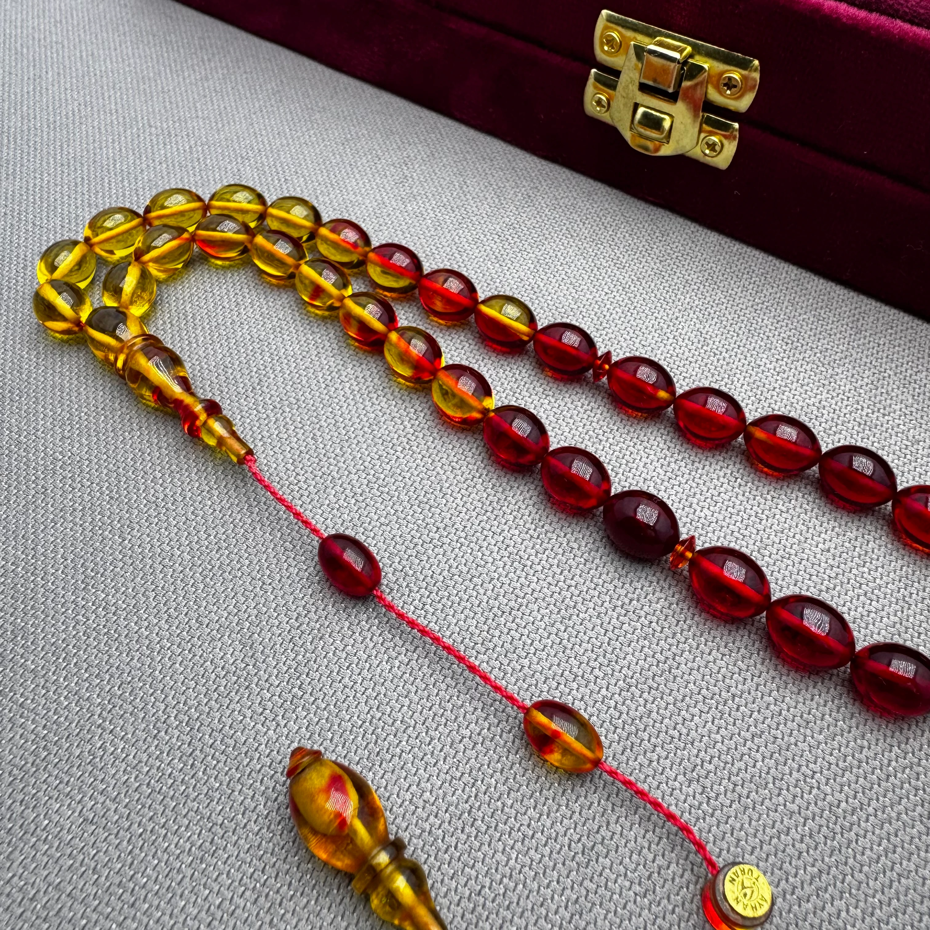 Ayhan TURAN Usta İşçilikli Sarı Kırmızı Renk Süzmeli Beyzi Kesim Yoğun Hareli Ateş Kehribar Tespih