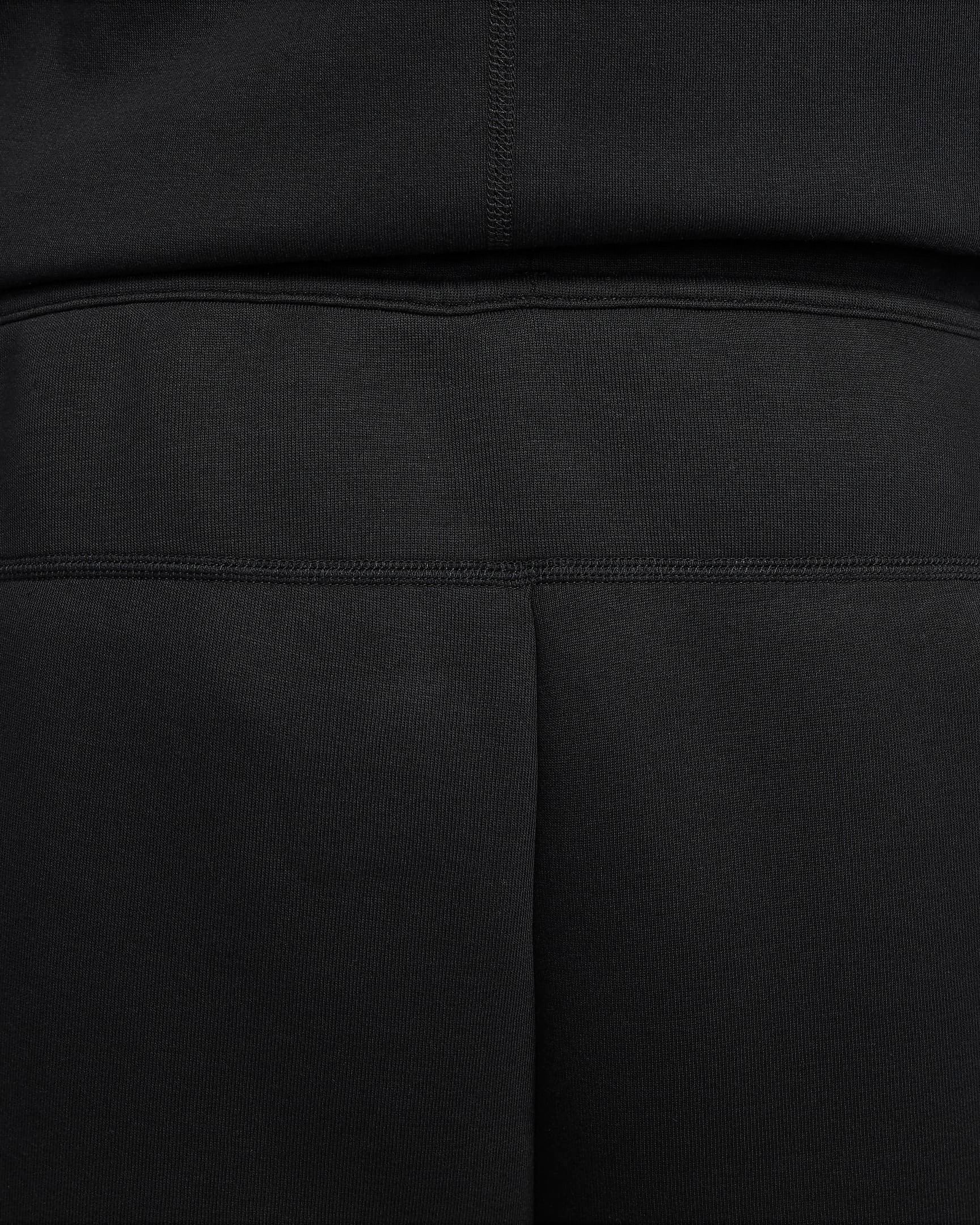 Tech Fleece Şort