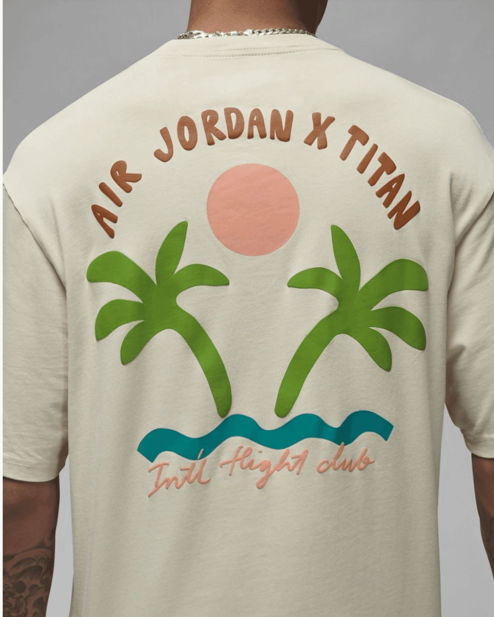 x TITAN Tişört