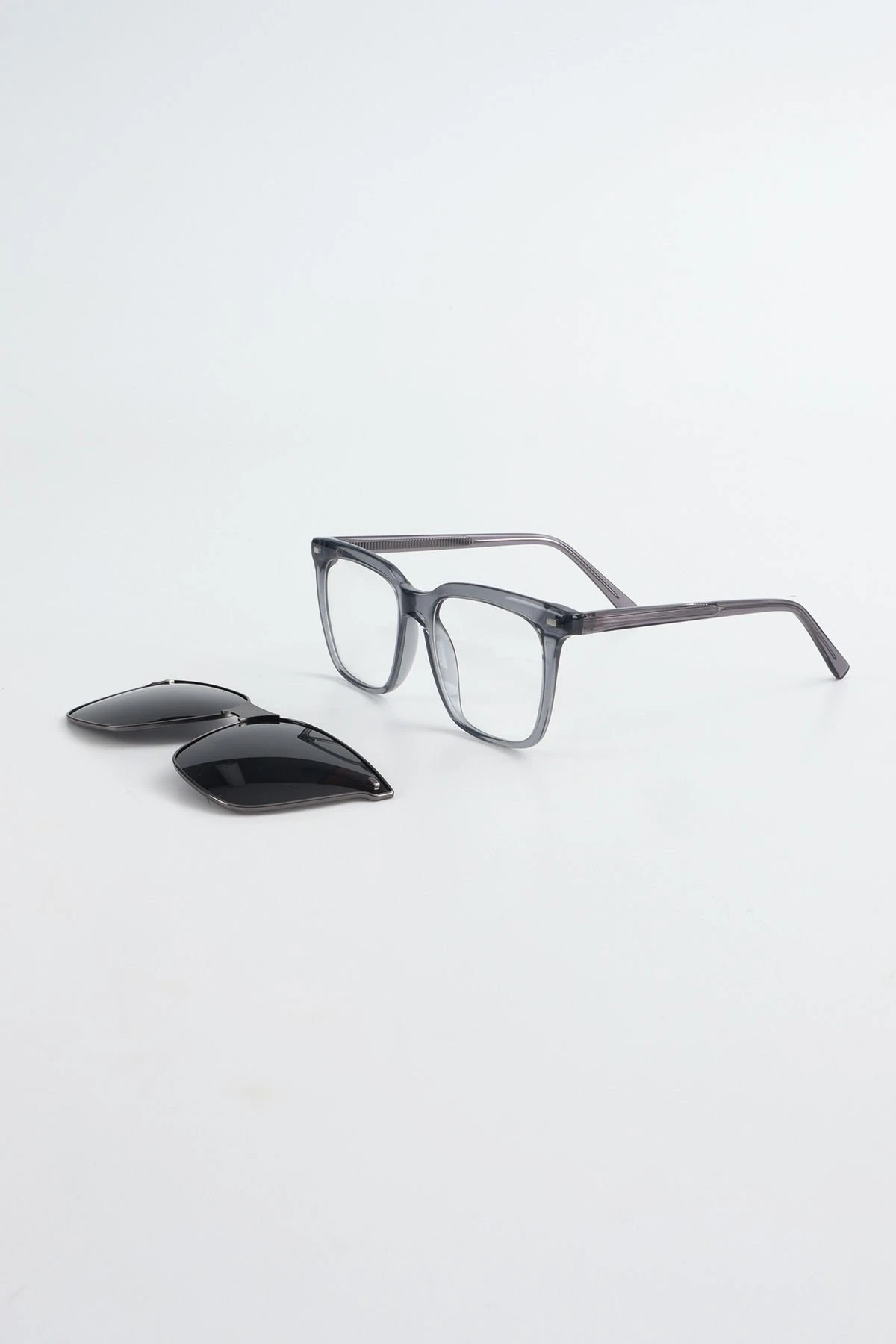 Mıknatıslı Kapaklı Güneş Gözlüğü ve Mavi Işık Koruyucu Cam - Gri Çerçeve