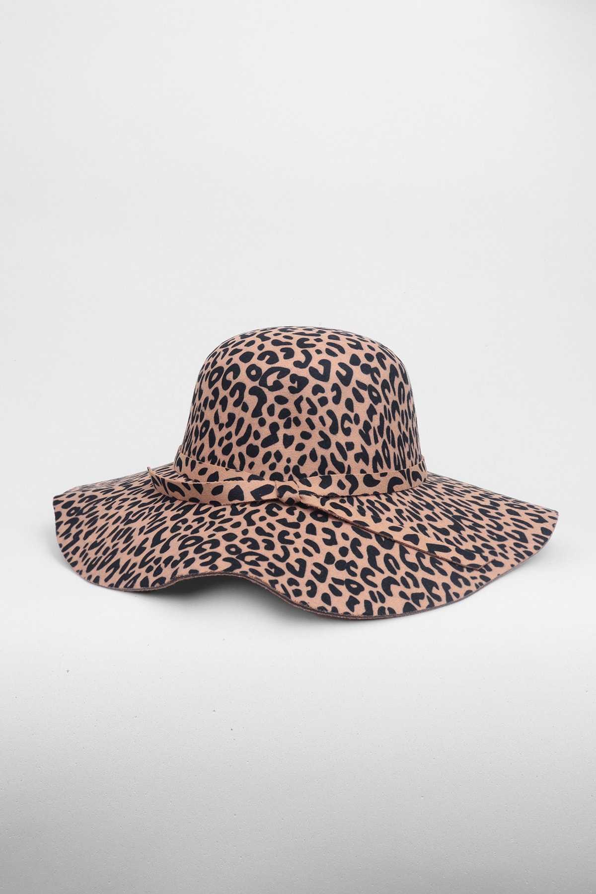 Leopar Dalgalı Fötr Kaşe Şapka