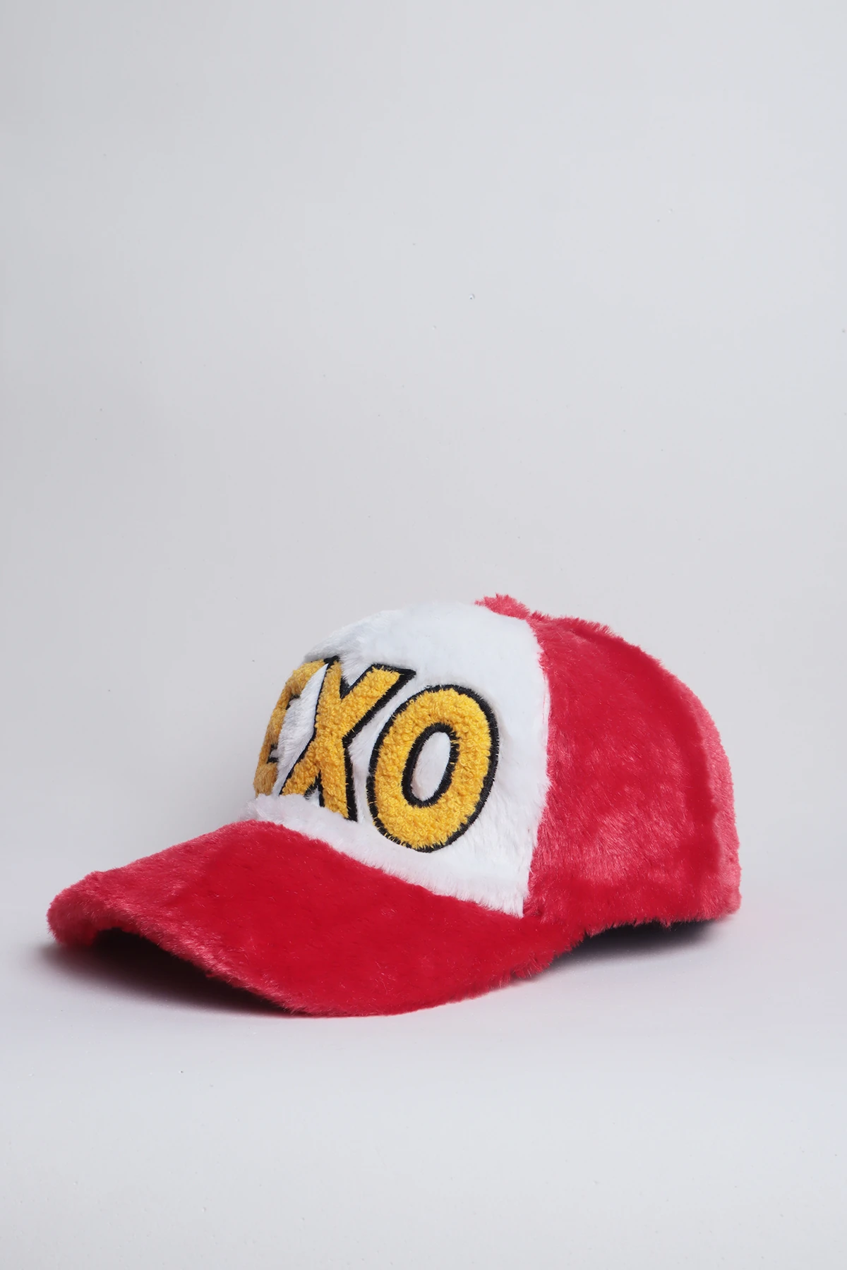 Exo Nakışlı Peluş Kırmızı Şapka