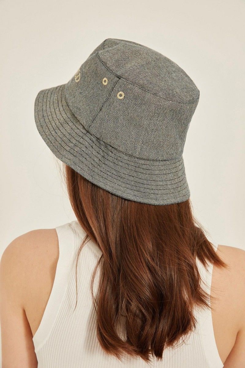 Kot Kumaş Nakışlı Yuvarlak Bucket Şapka