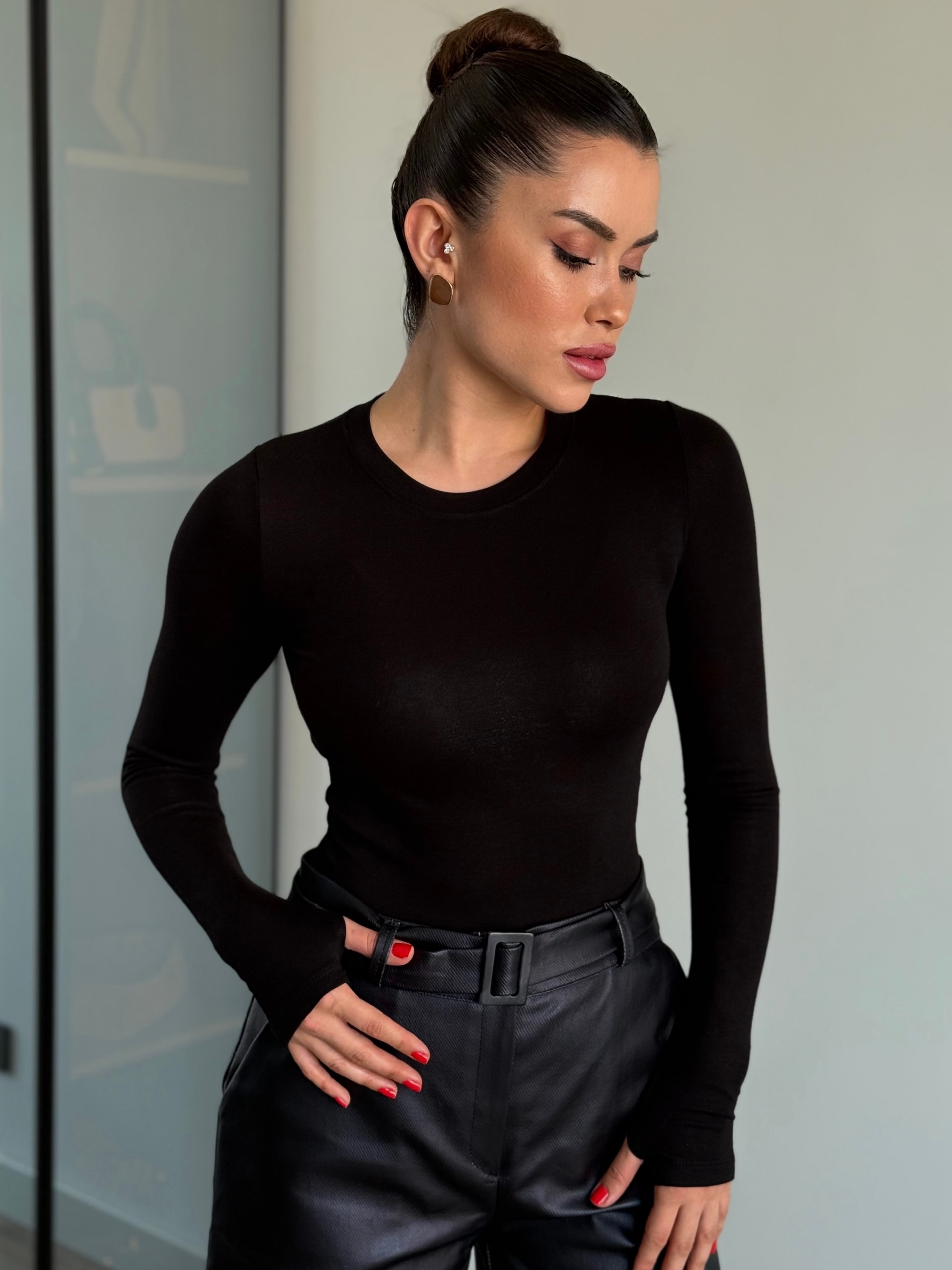 Parmak Geçirmeli Body - Siyah