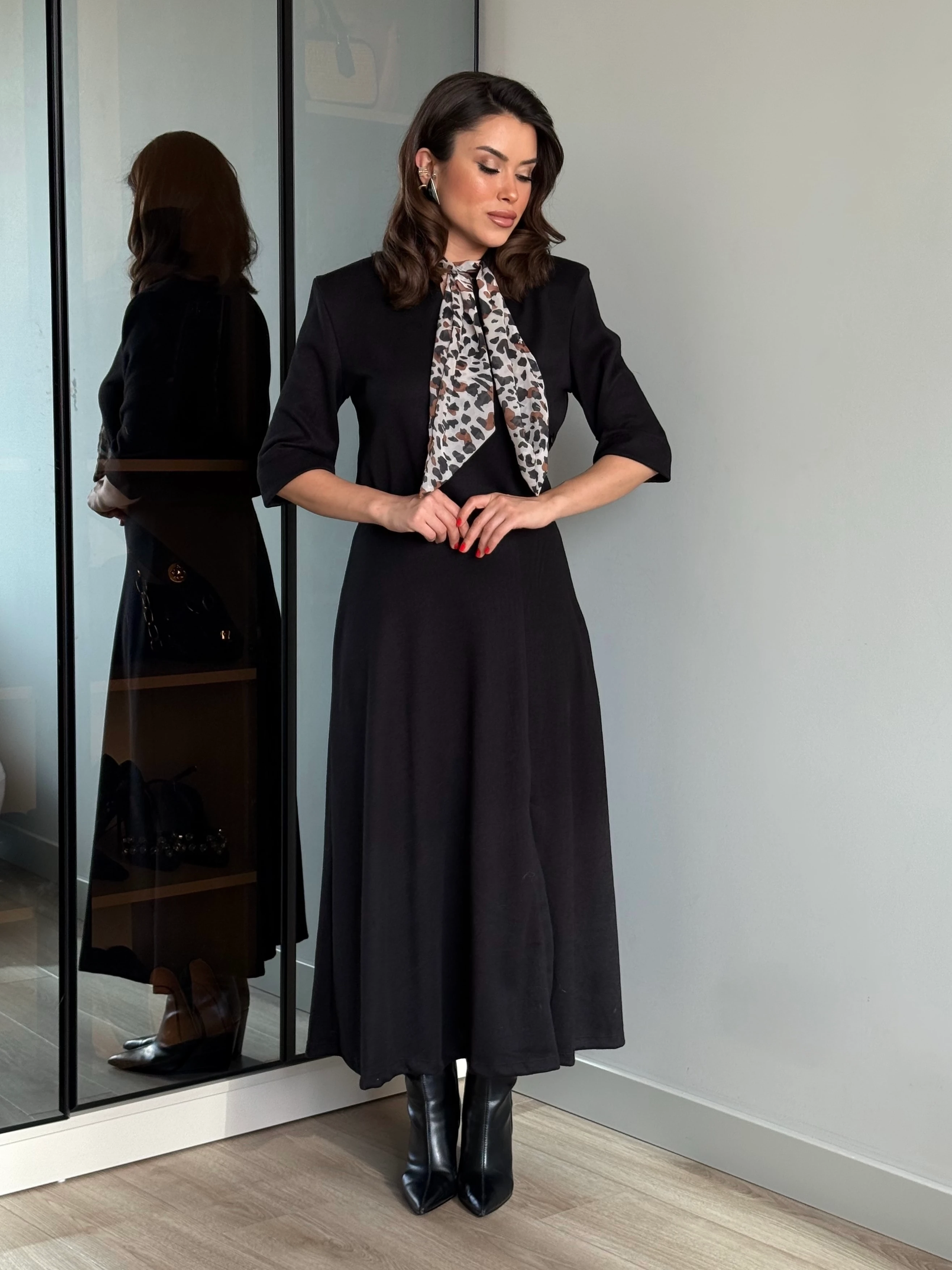 KURDELE DETAY YANDAN FERMUARLI ELBİSE - Siyah