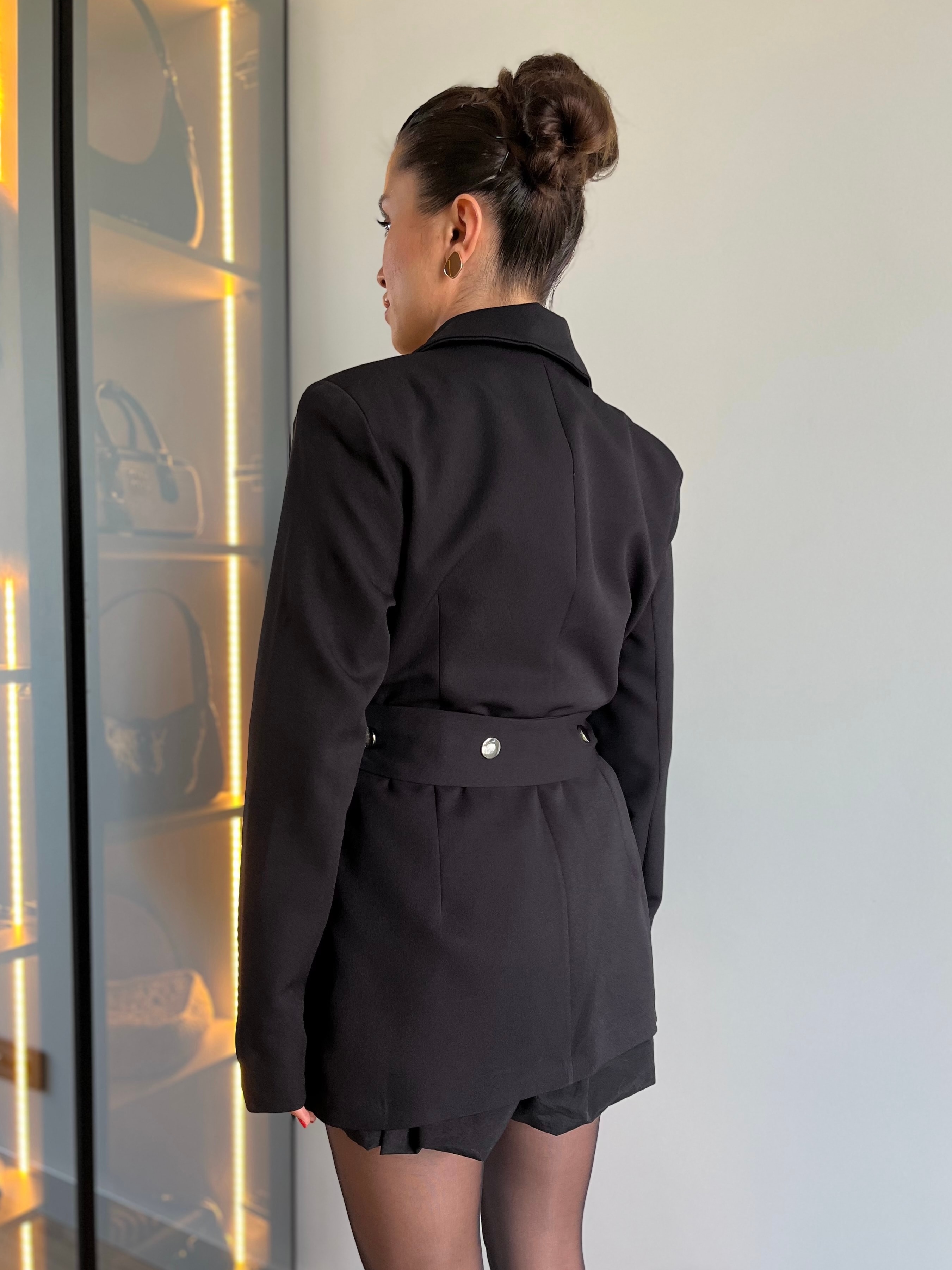 Zımba Düğmeli Siyah Kruvaze Ceket  - Siyah