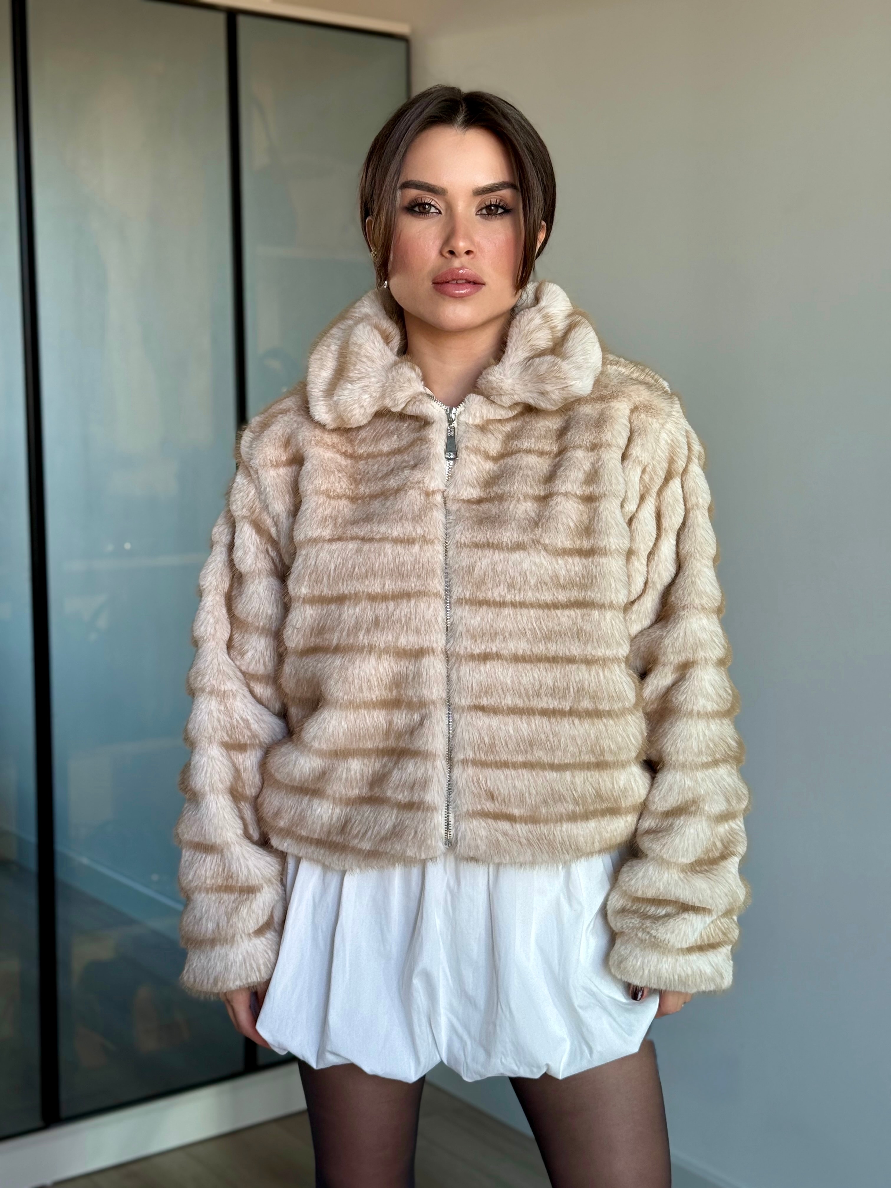Fermuarlı Suni Kürk Kadın Ceket - Bej