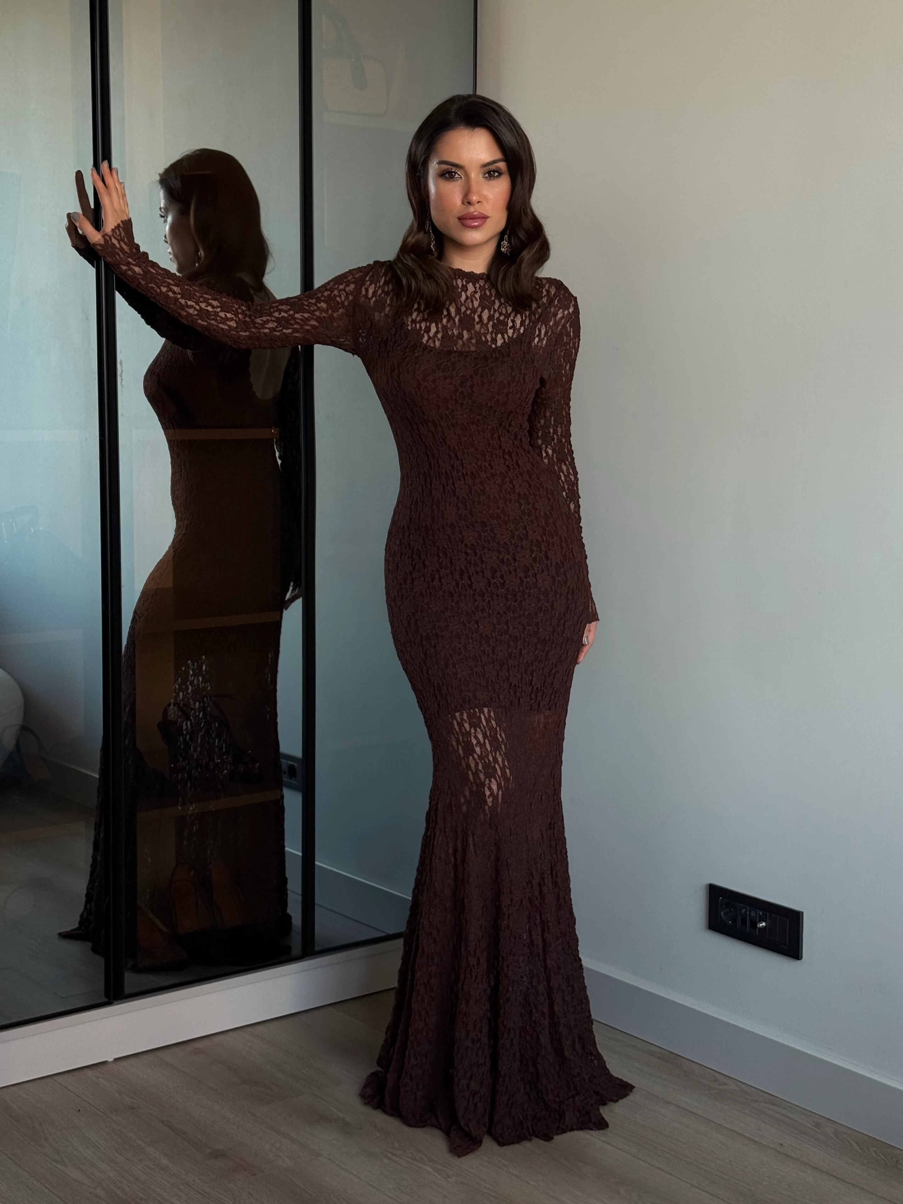 Astarlı Dantel Elbise