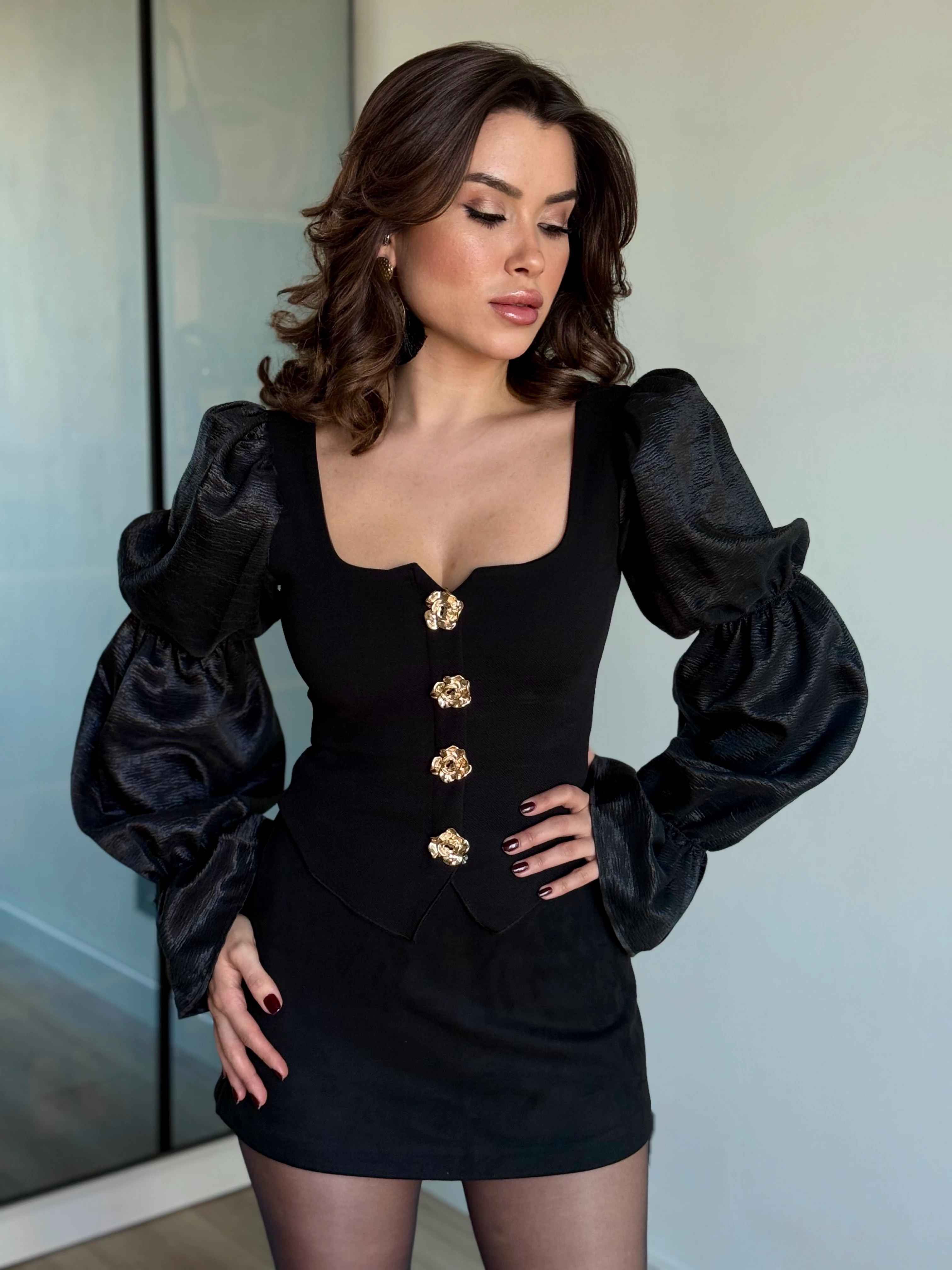 Düğmeli Elastik Bluz