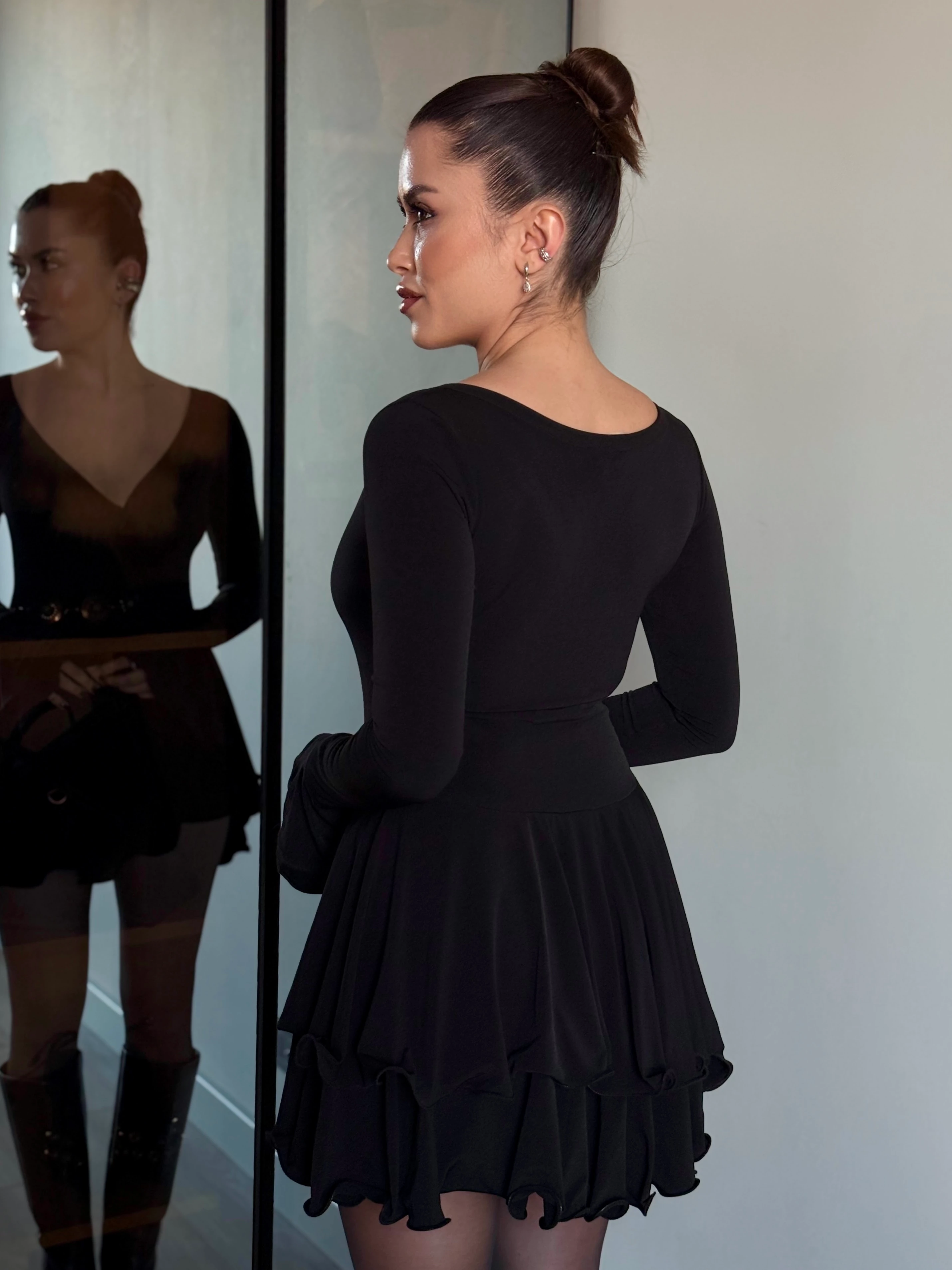 Şortlu Fırfır Elbise - Siyah