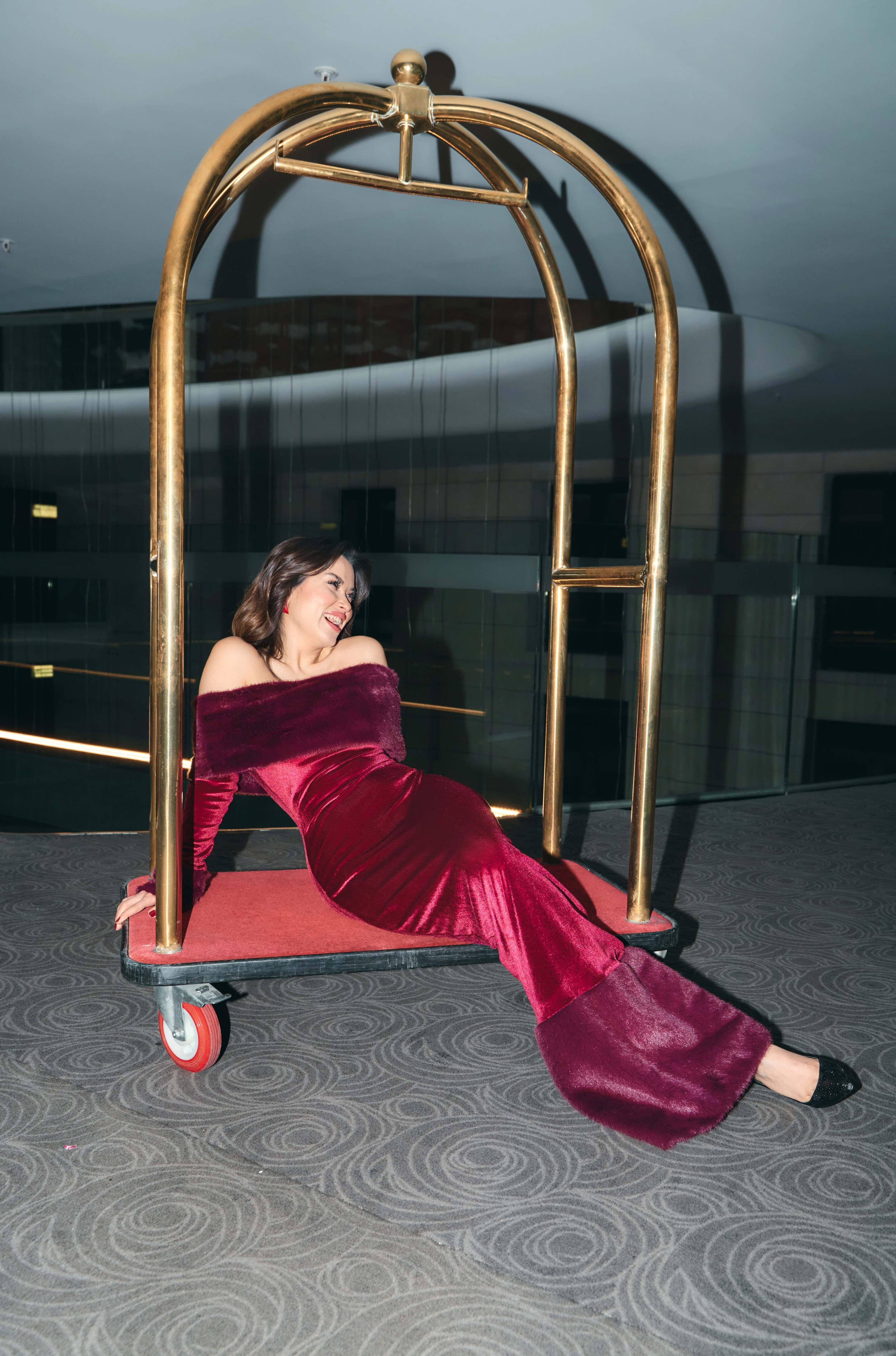 Kadife Kürk Detay Uzun Elbise - Bordo