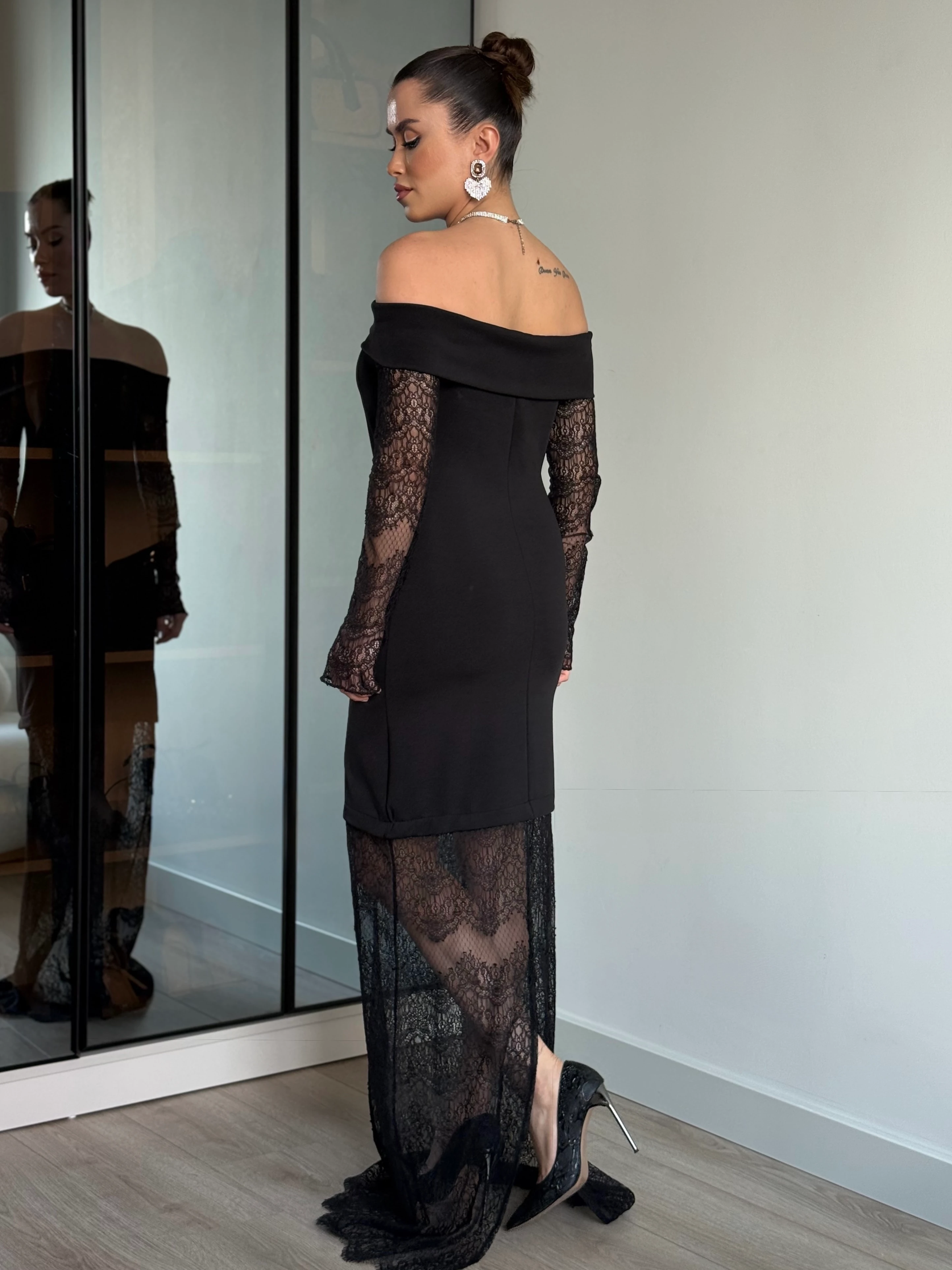 Madonna Yaka Dantel Elbise