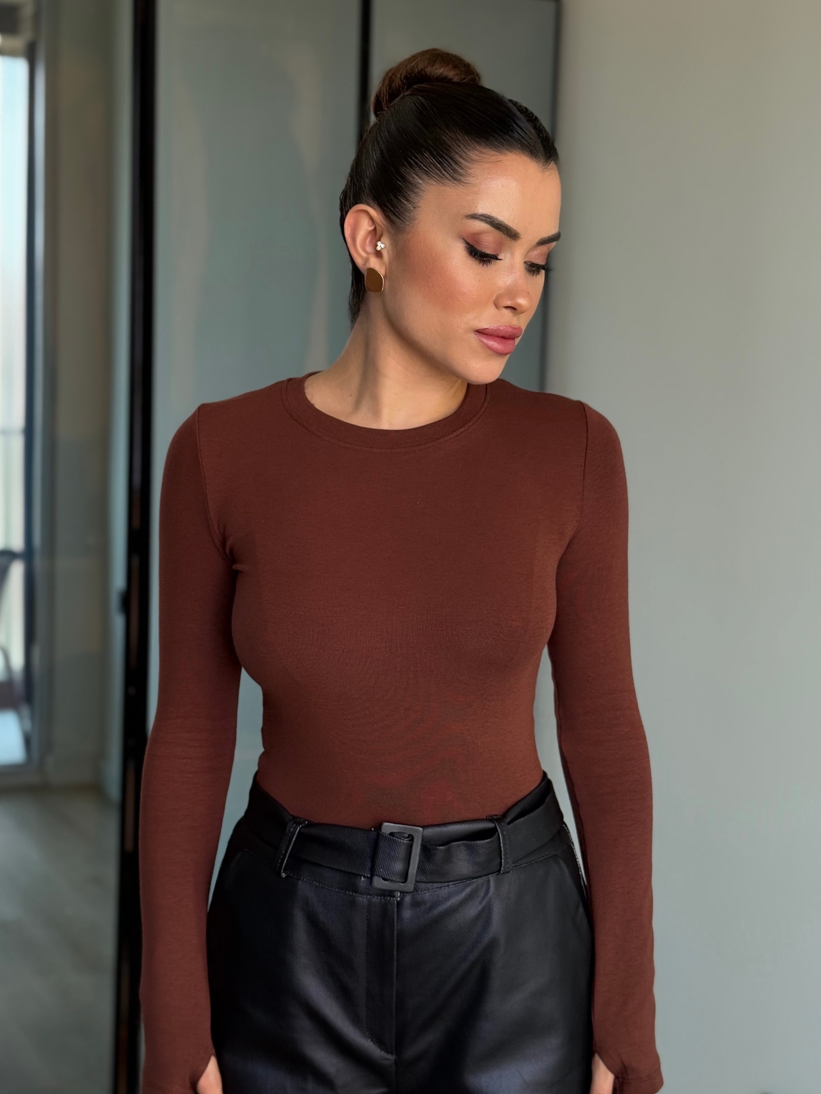 Parmak Geçirmeli Body - kahve
