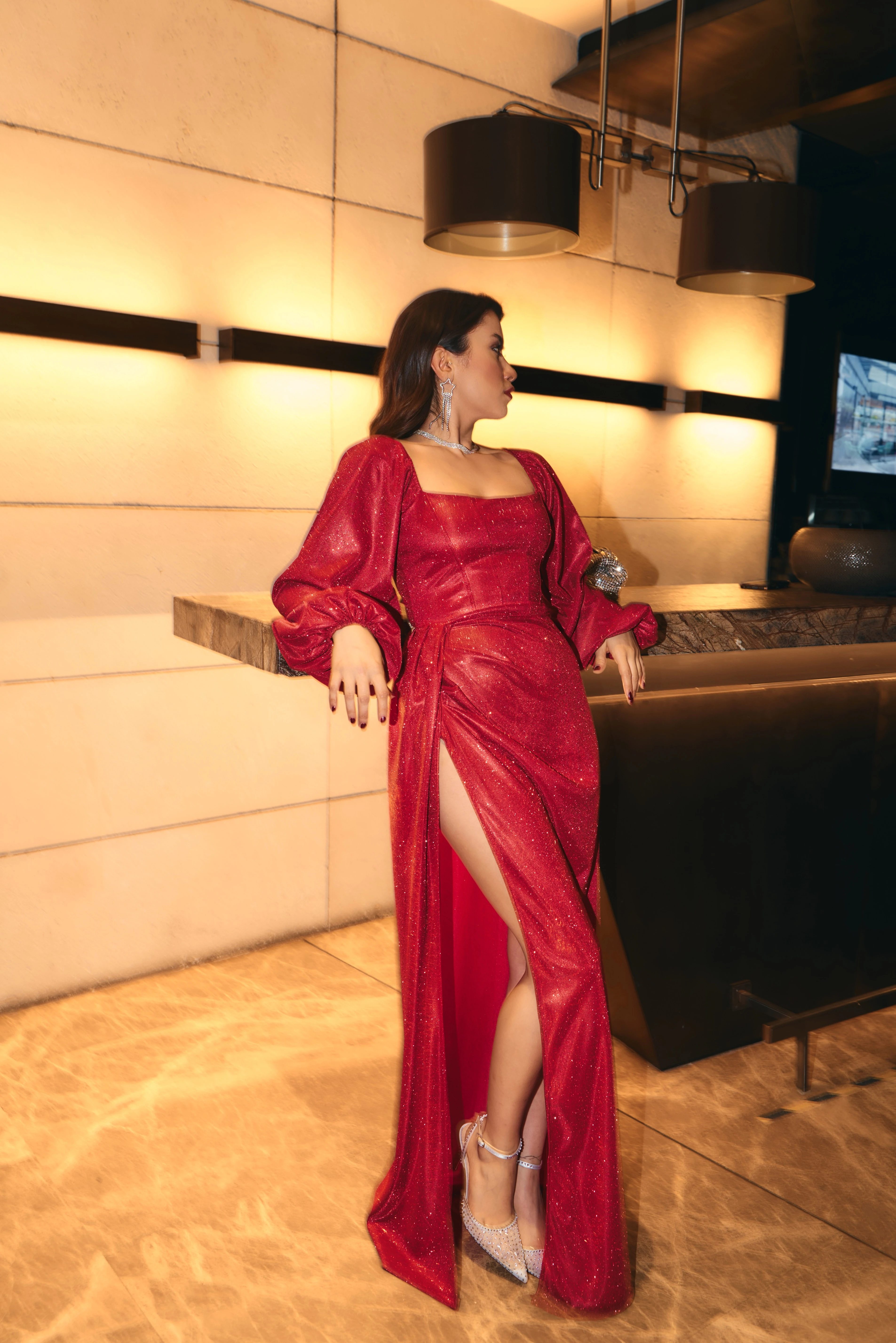 Kırmızı Derin Yırtmaç Uzun Elbise