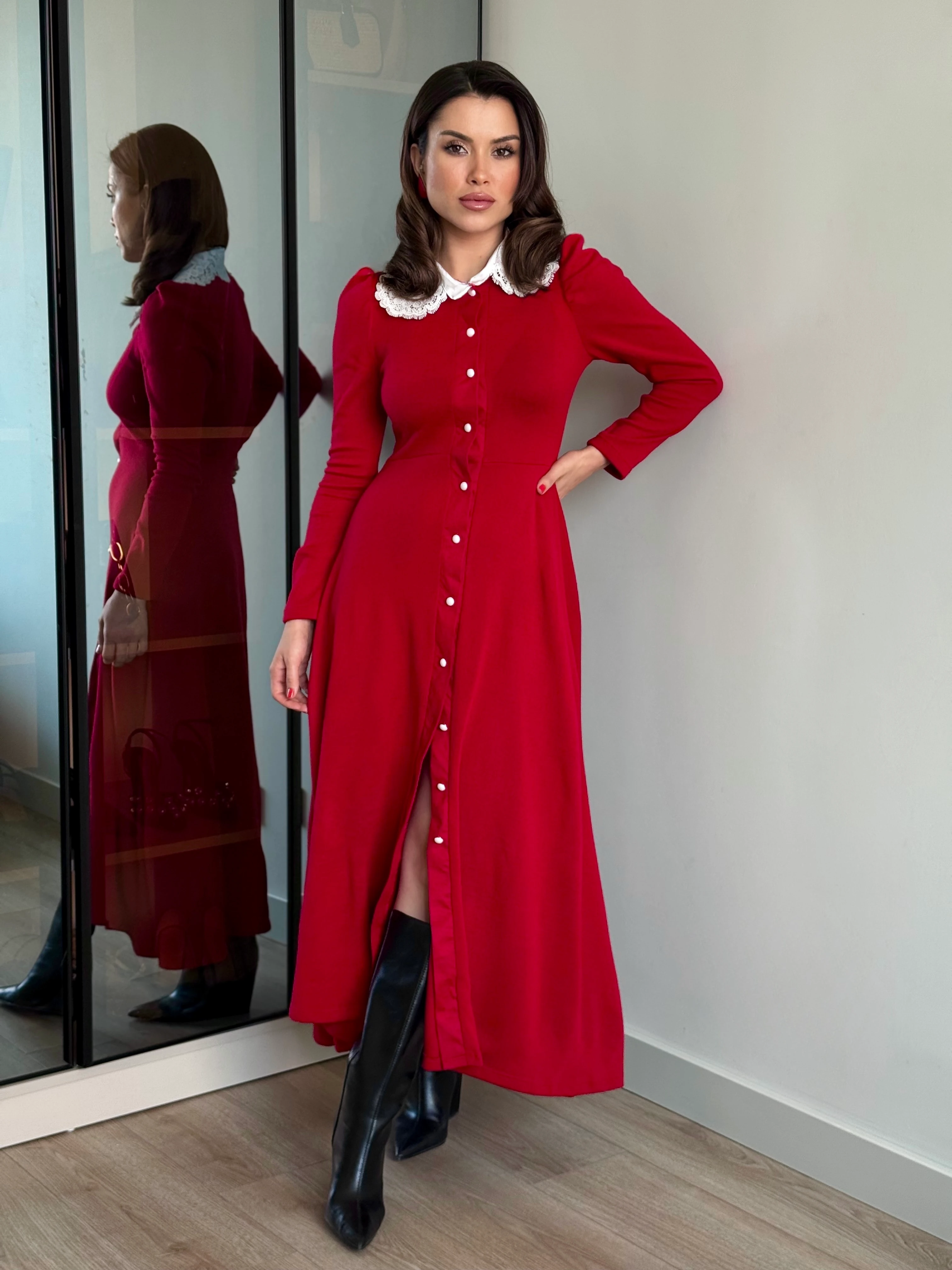 Boydan Düğmeli Dantel Yaka Elbise - Kırmızı