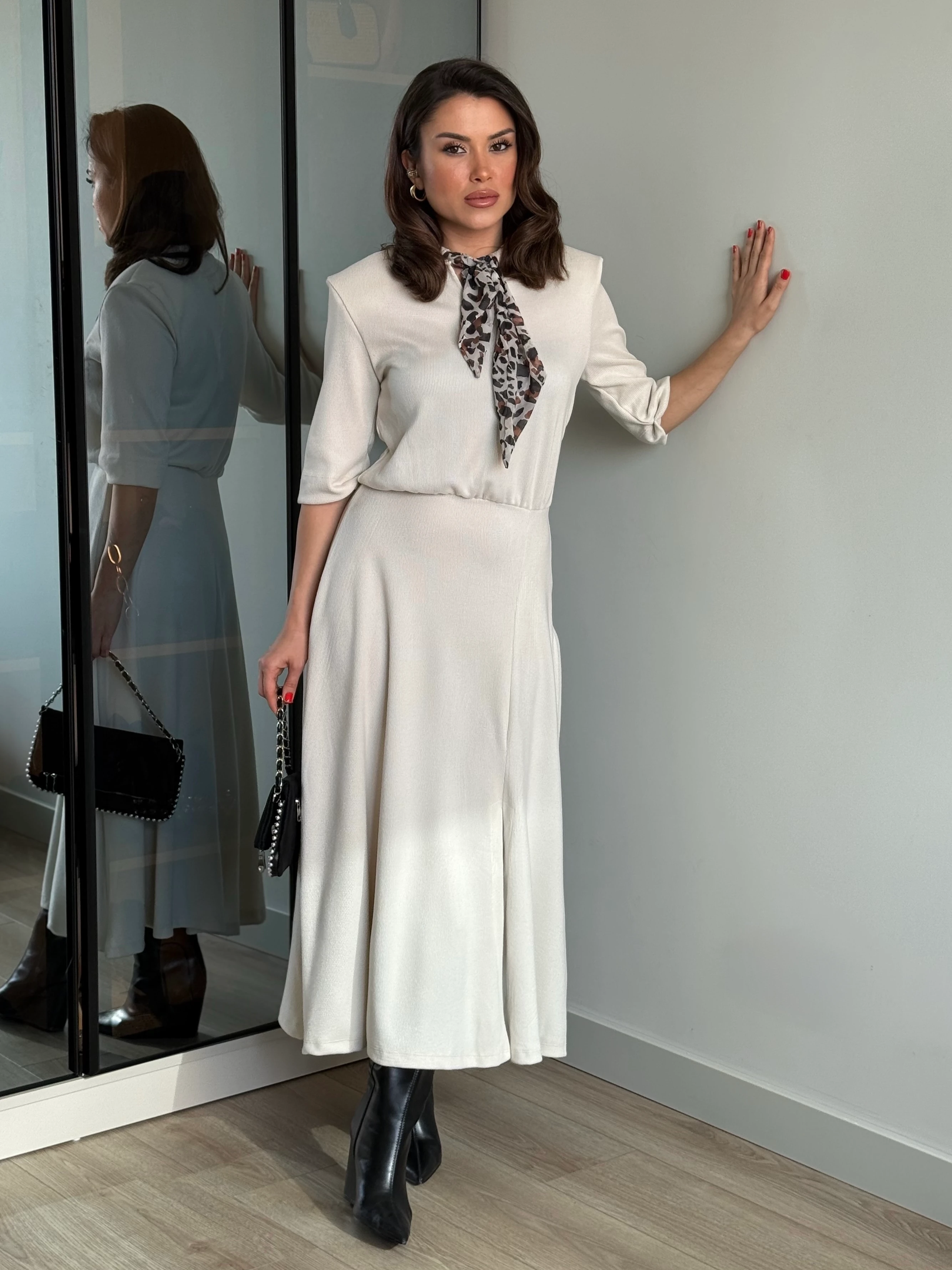 KURDELE DETAY YANDAN FERMUARLI ELBİSE - beyaz