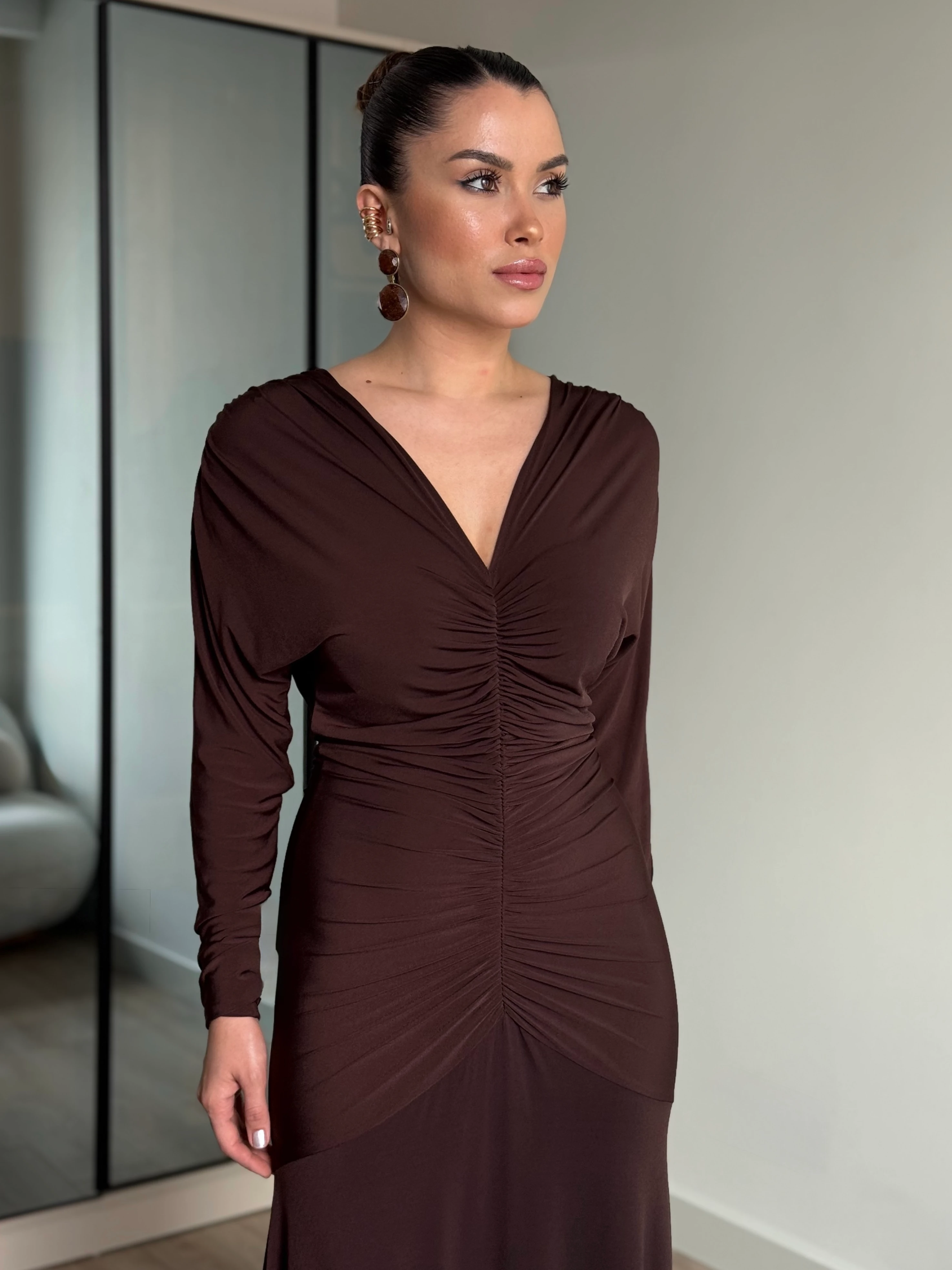 Sırt Bağlama Detay Büzgülü Elbise - kahverengi