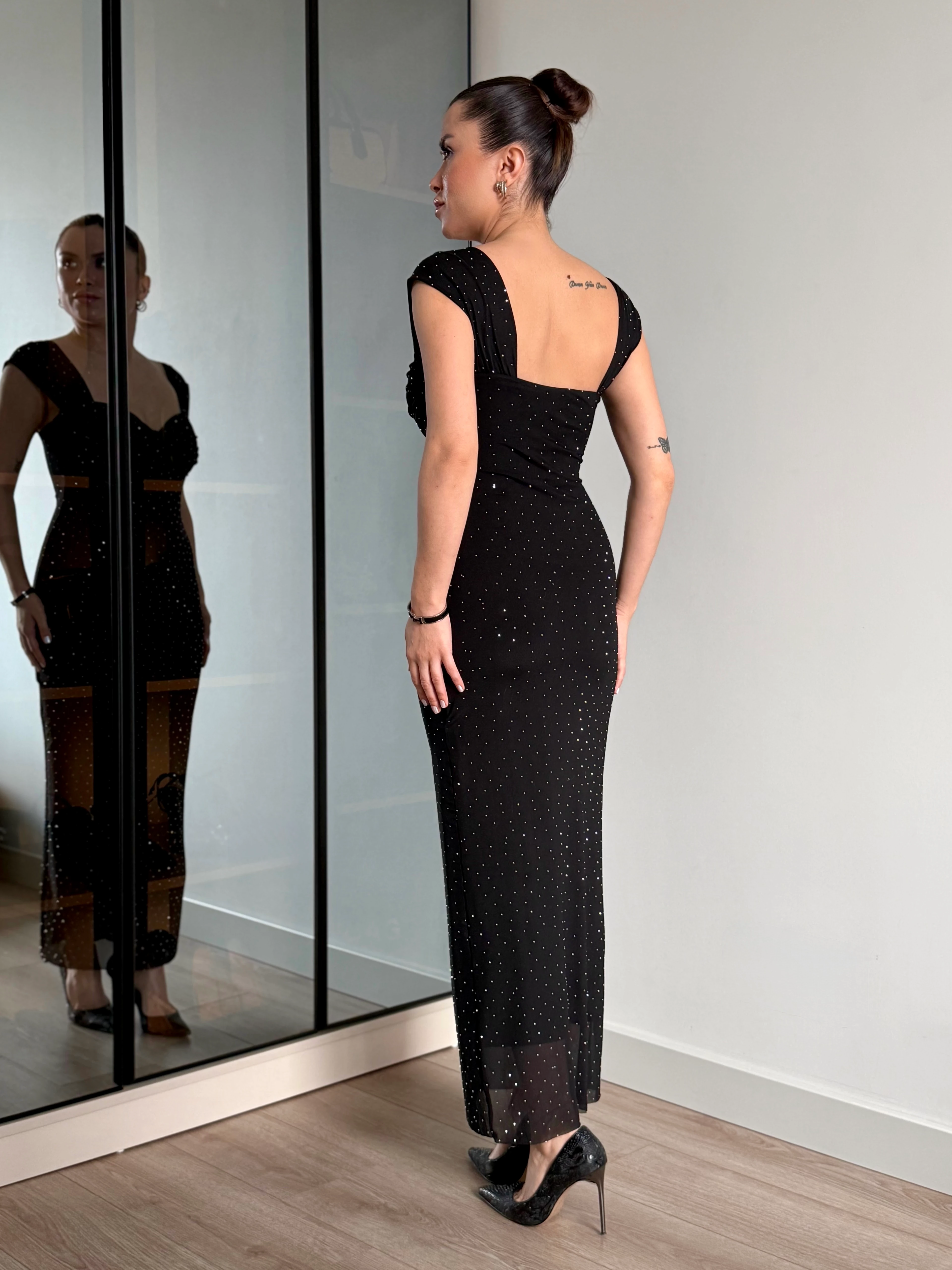 Kalın Askılı Taşlı Elbise 