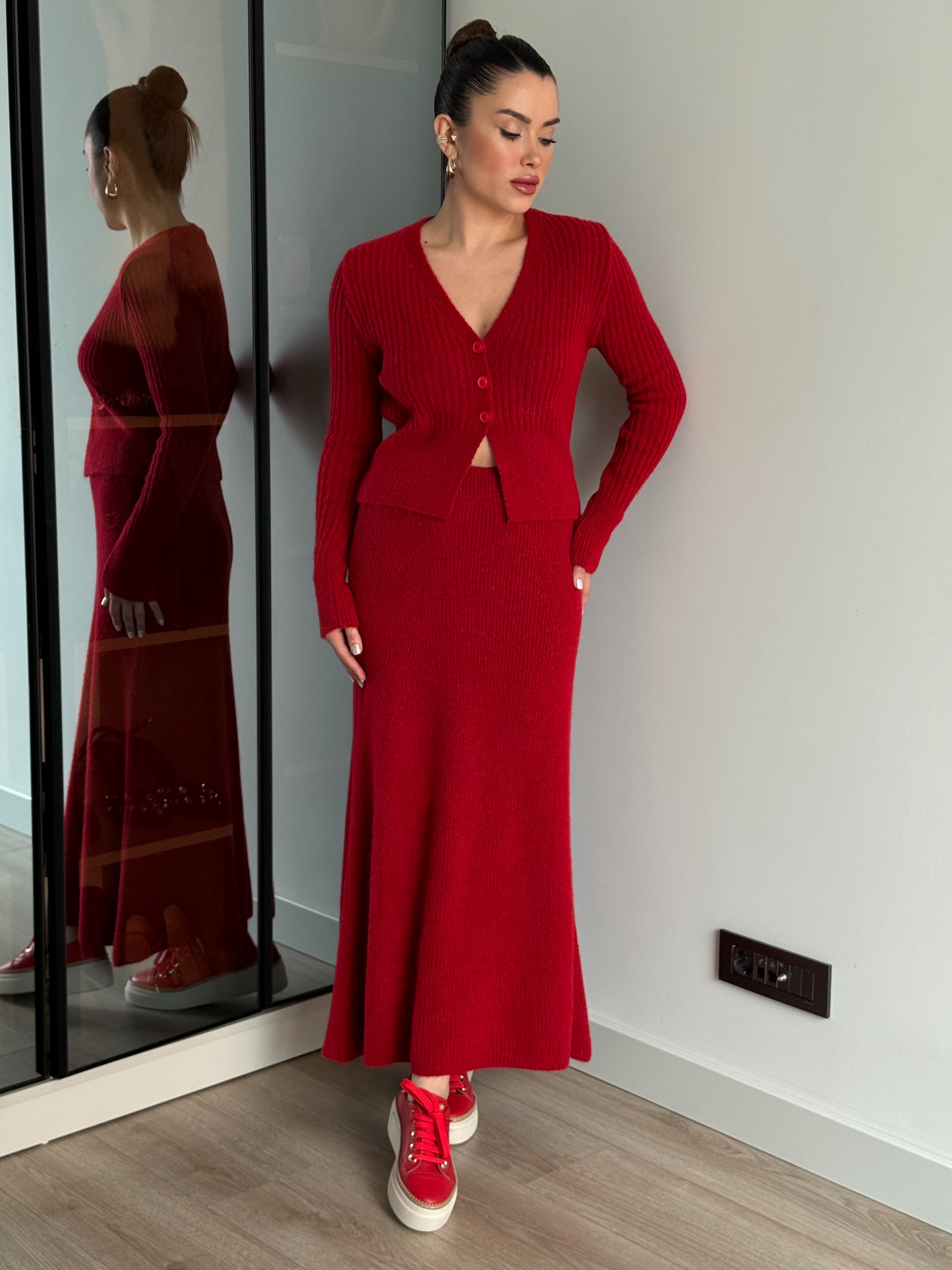 Triko Etek-Buz Takım - Kırmızı