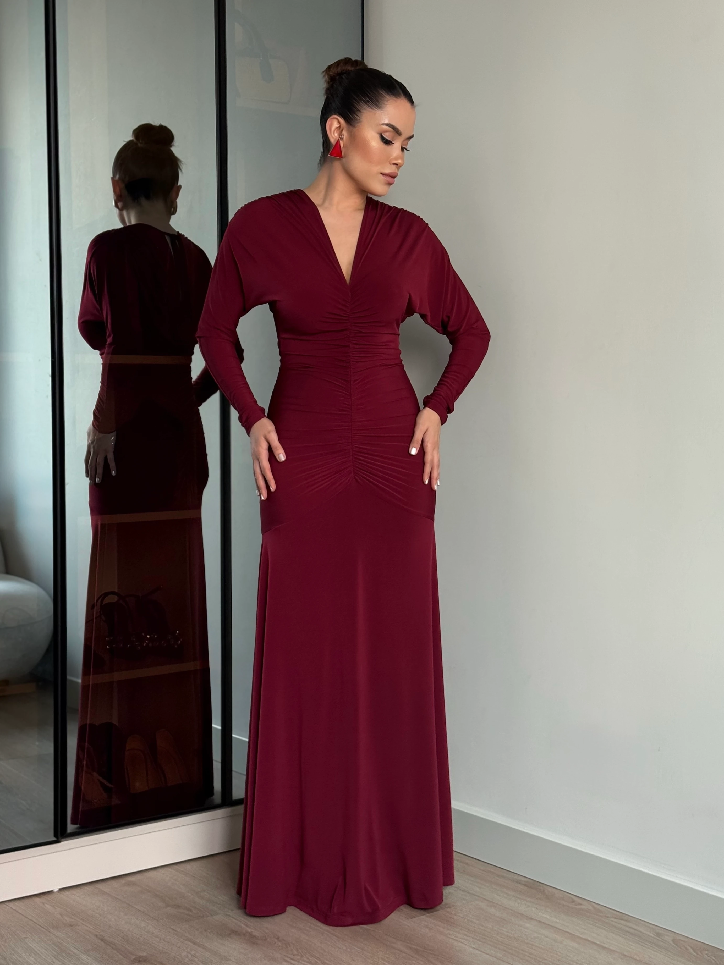 Sırt Bağlama Detay Büzgülü Elbise - Bordo