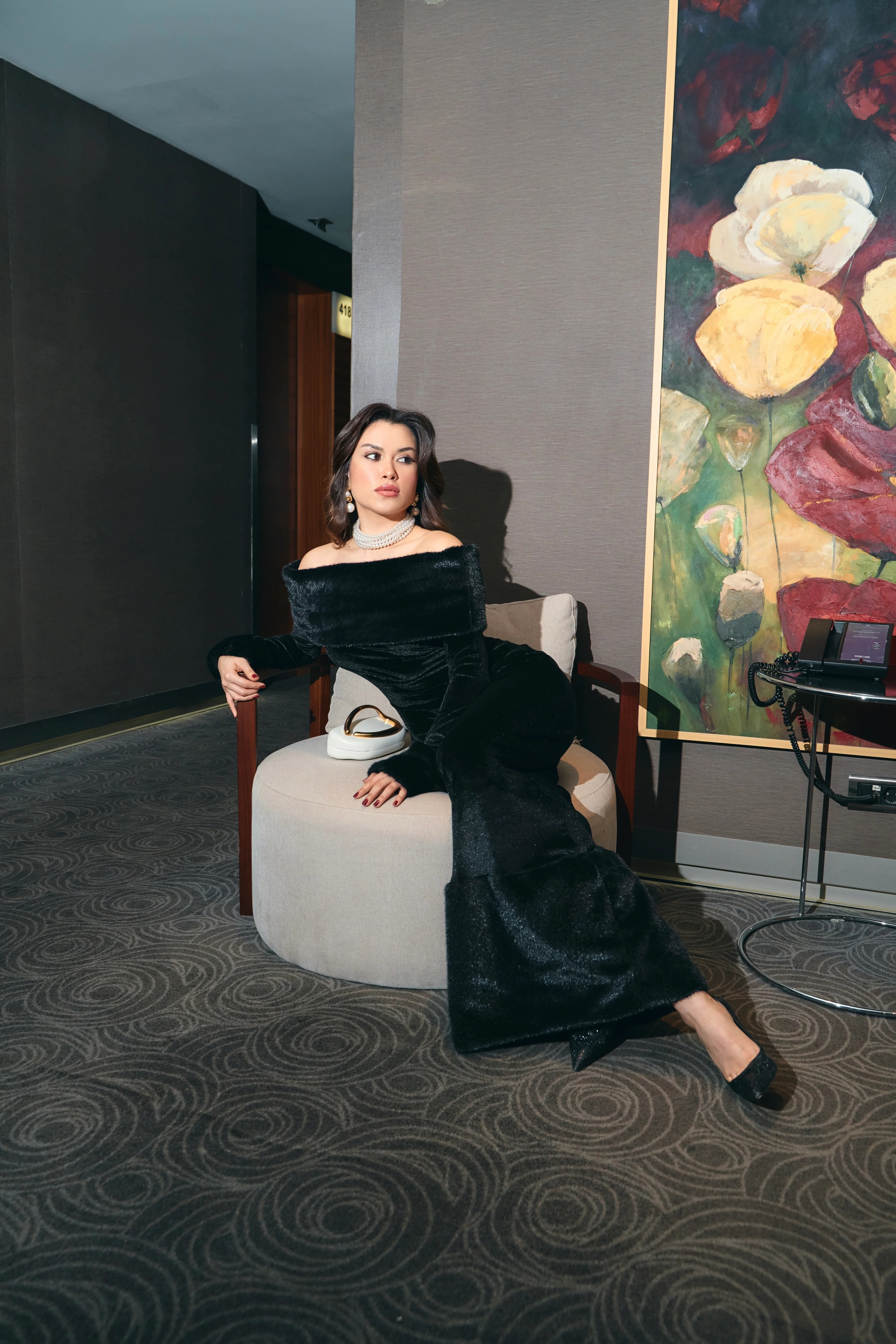 Kadife Kürk Detay Uzun Elbise - Siyah