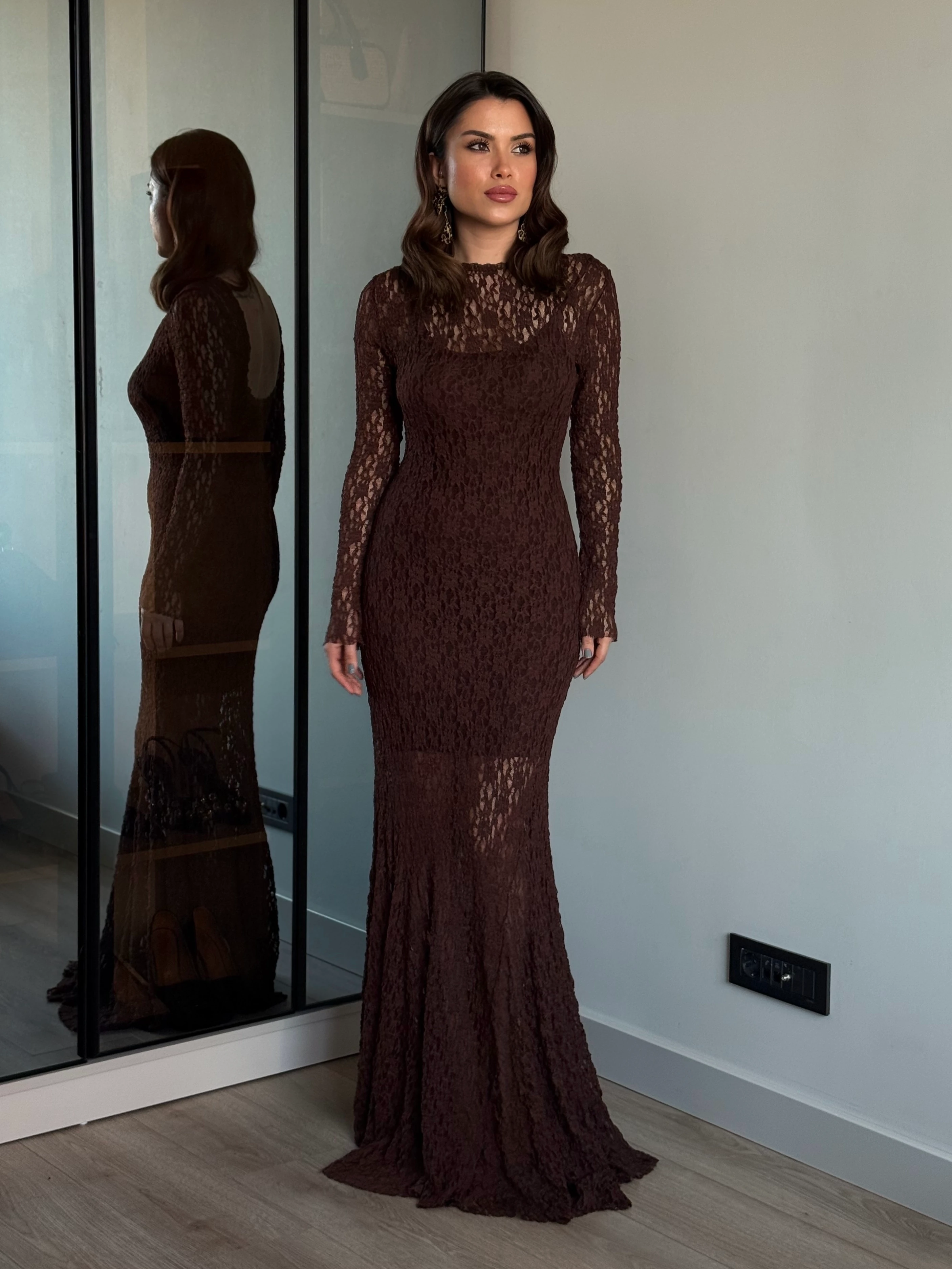 Astarlı Dantel Elbise