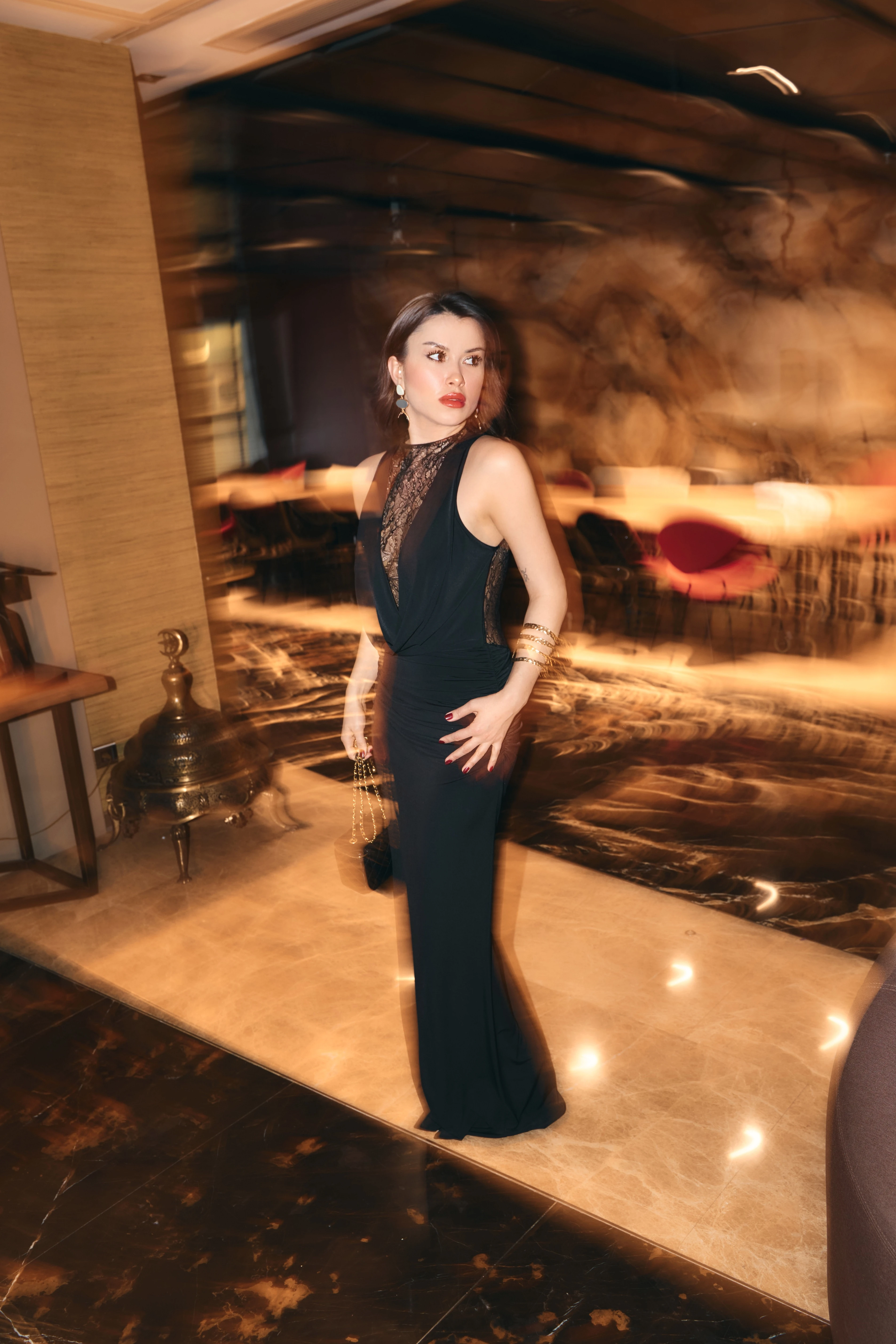 Dantel Sırt Dekolte Elbise