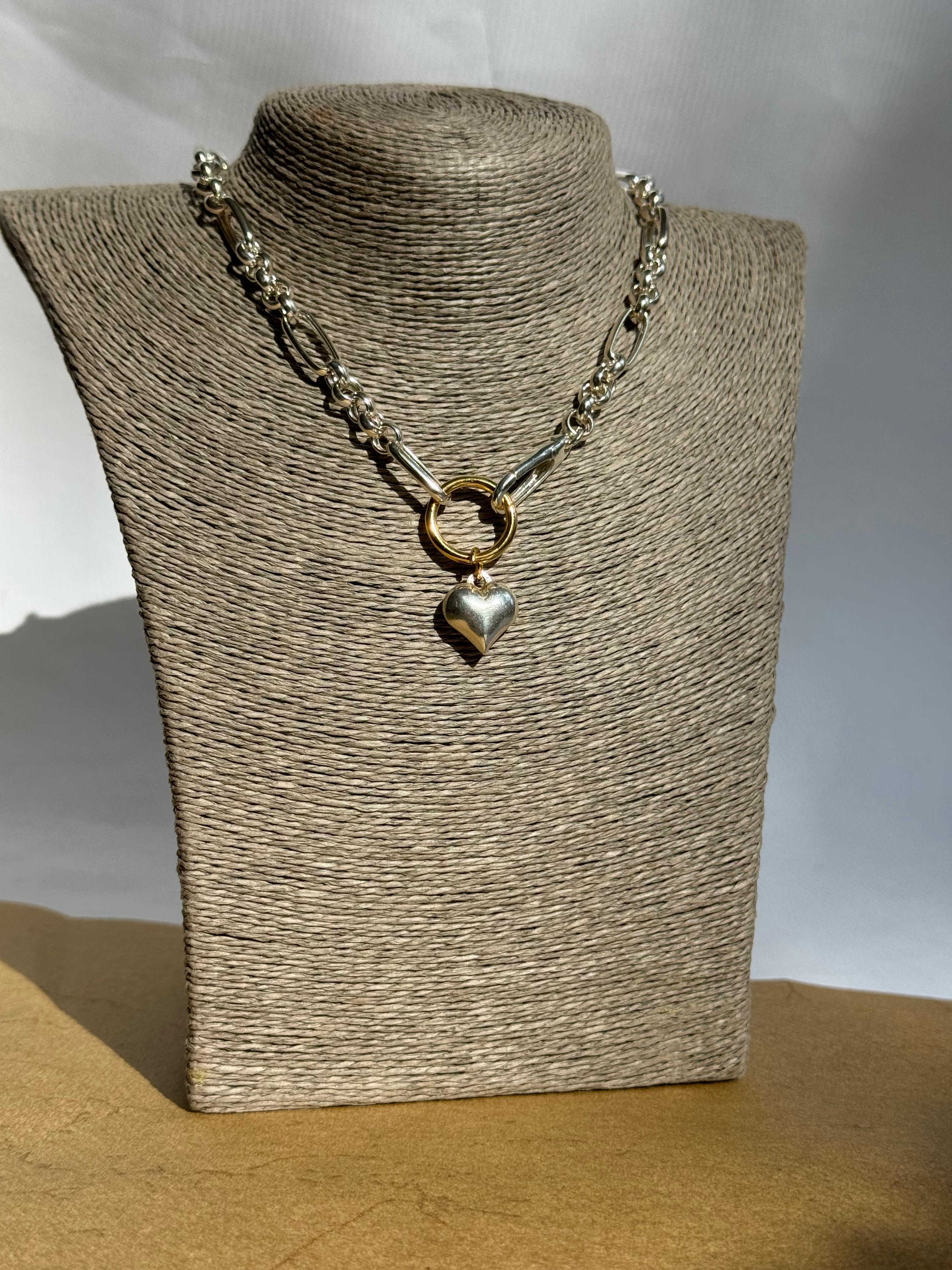 Twisted Circle Chain 