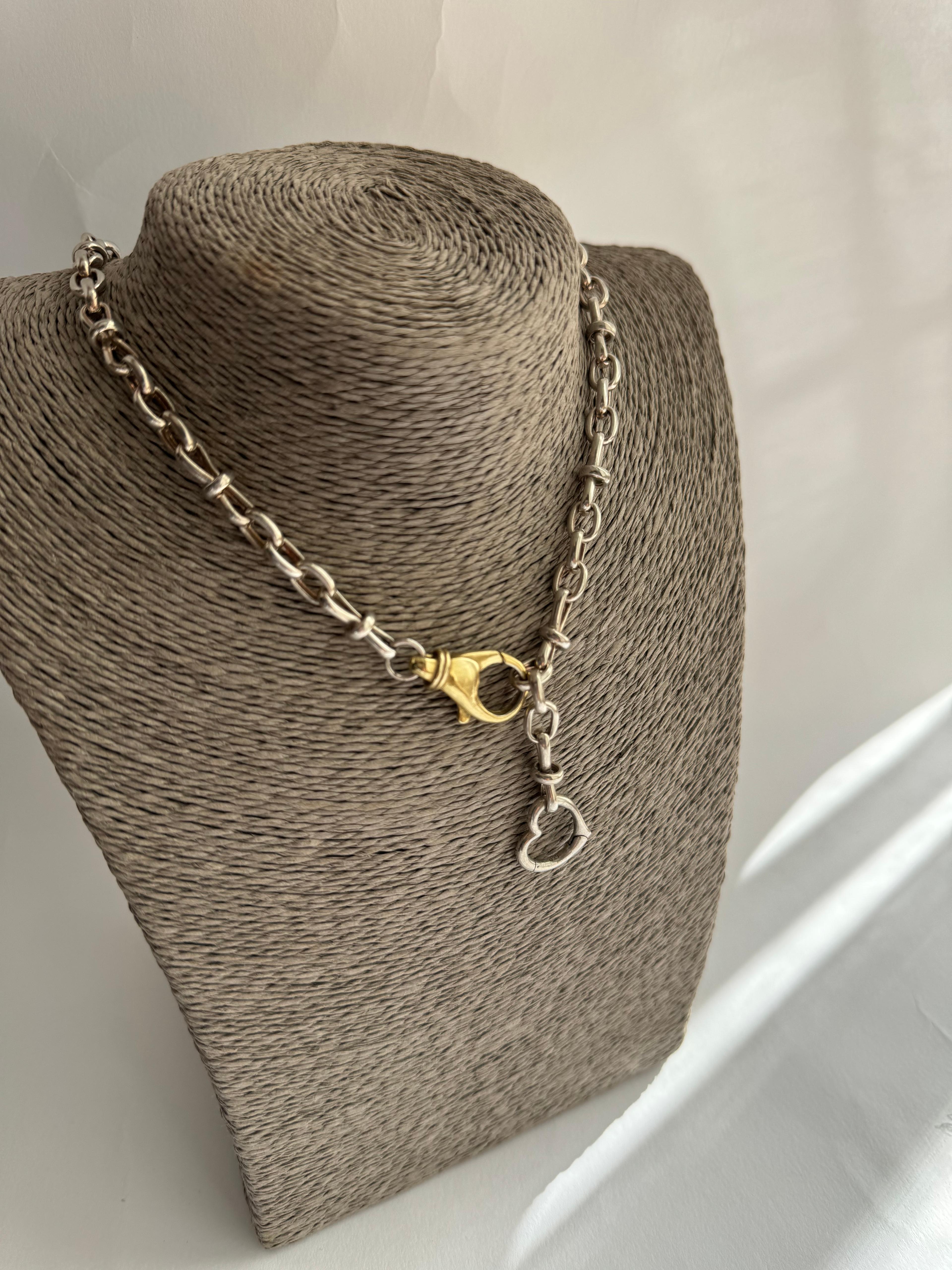 Double knotted charm Chain 