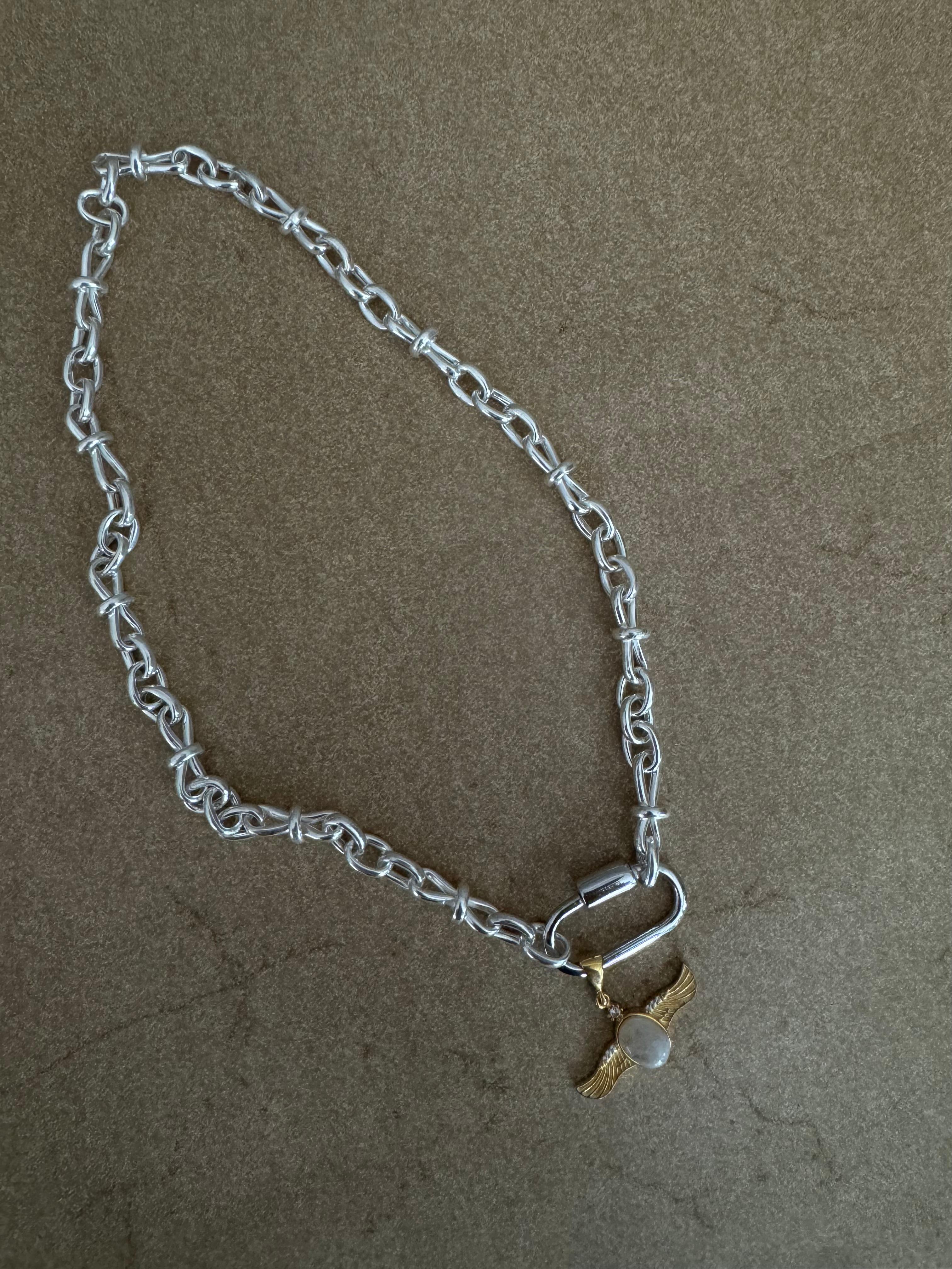 Chain No#9 with Wing Charm 