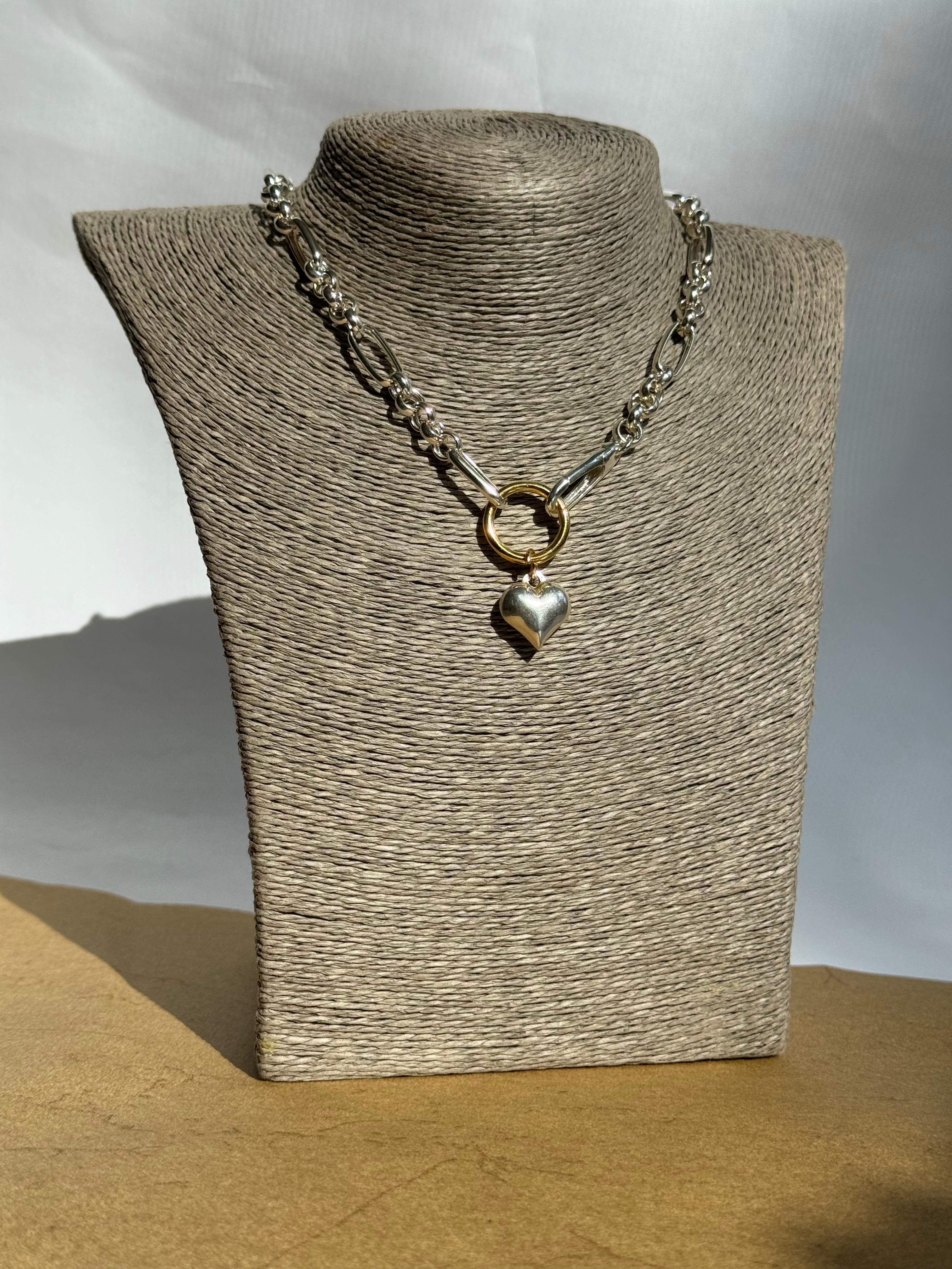 Twisted Circle Chain 