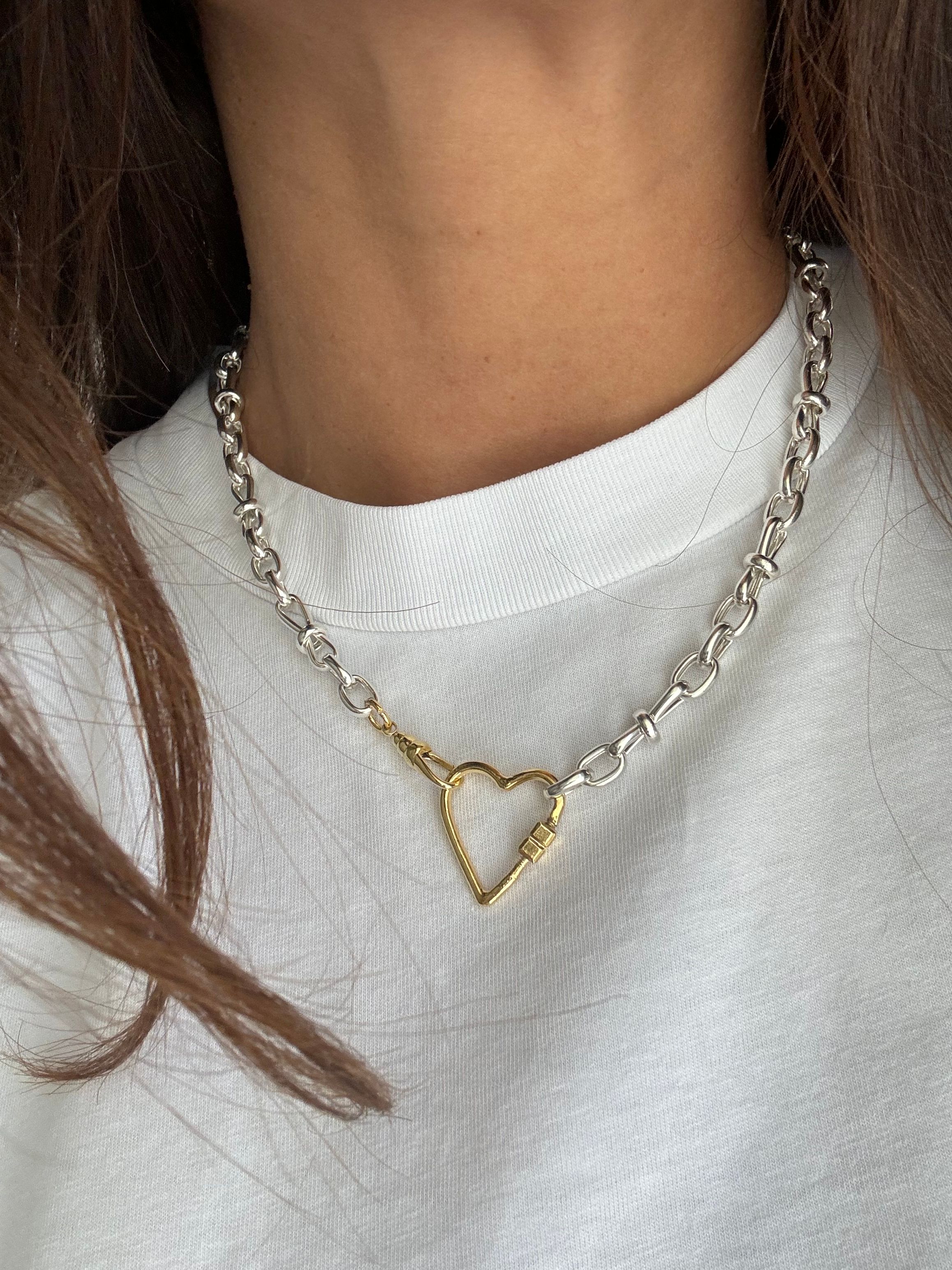 Dia knock chain with heart 