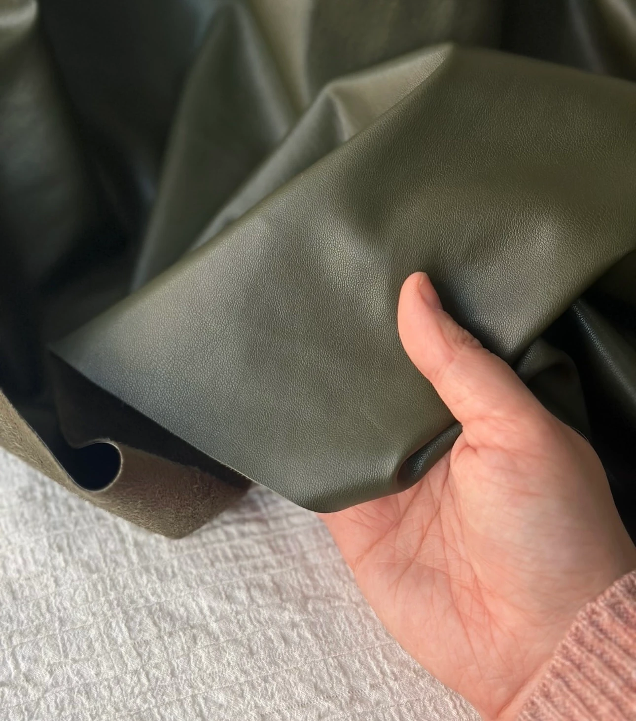 Asker yeşili içi süet deri kumaş 146x200cm