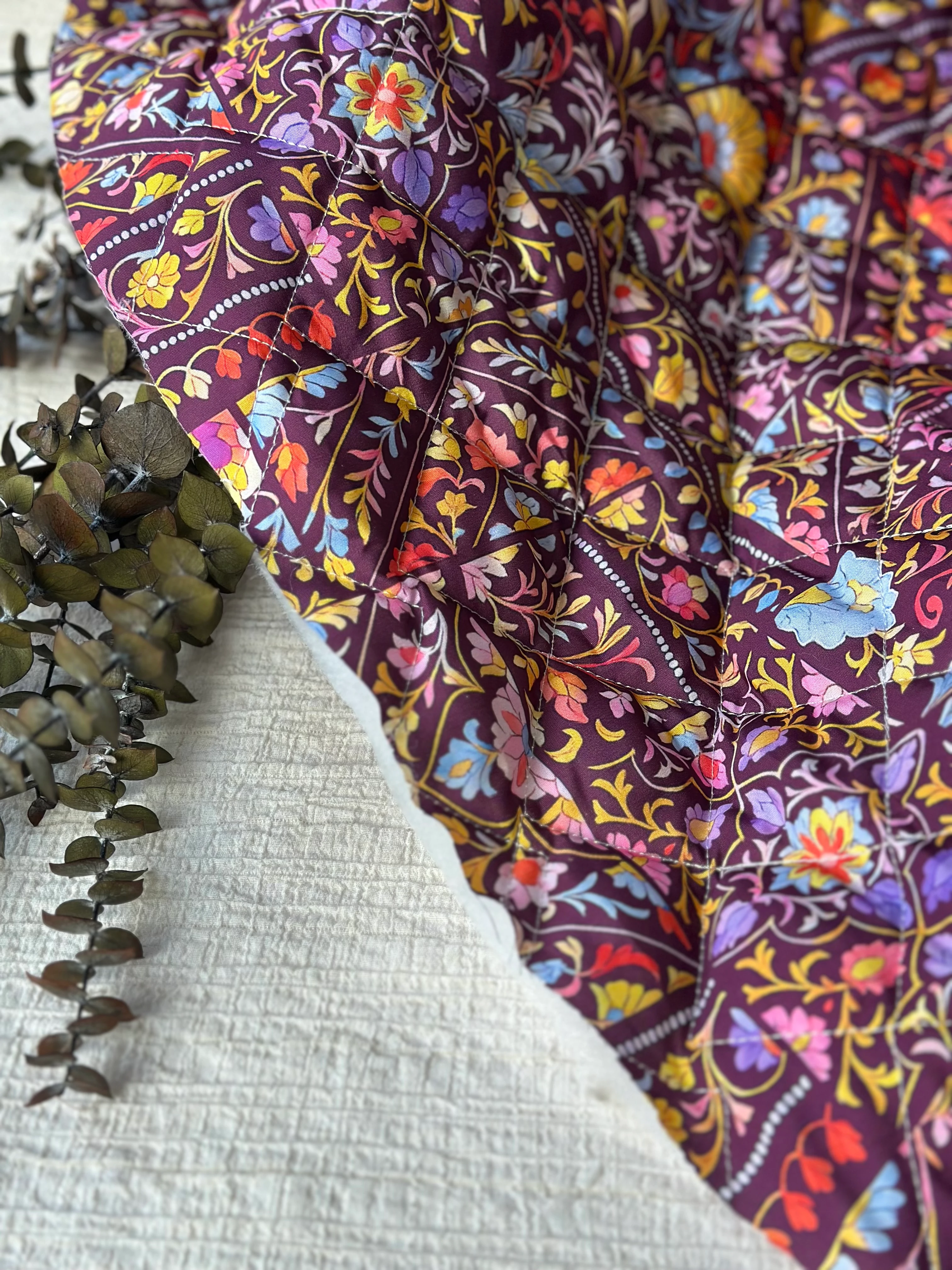 ‘Kraliyet bahçesi’ su geçirmez kapitone 130cm