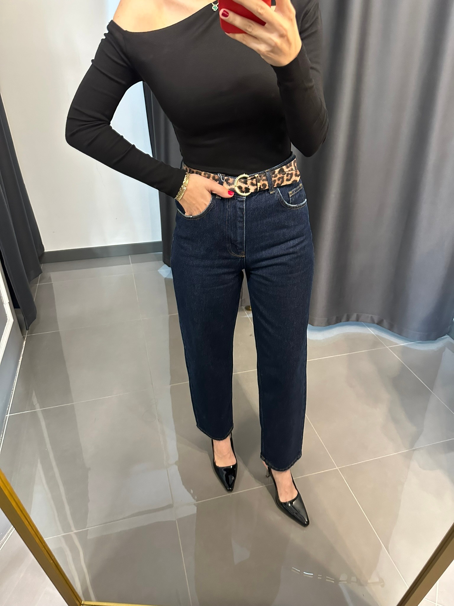 Premium Denim Mom Fit Jean