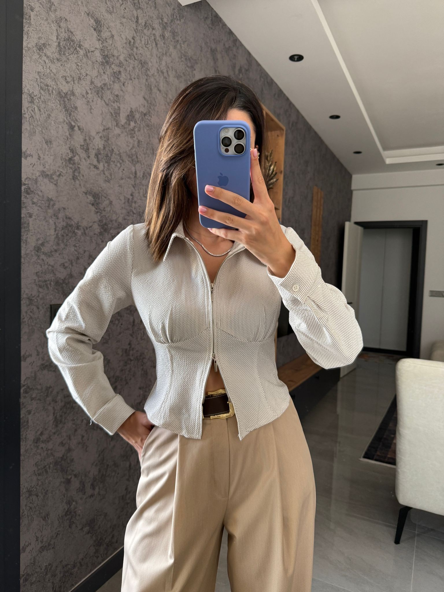 Premium Belden Oturmalı Bluz