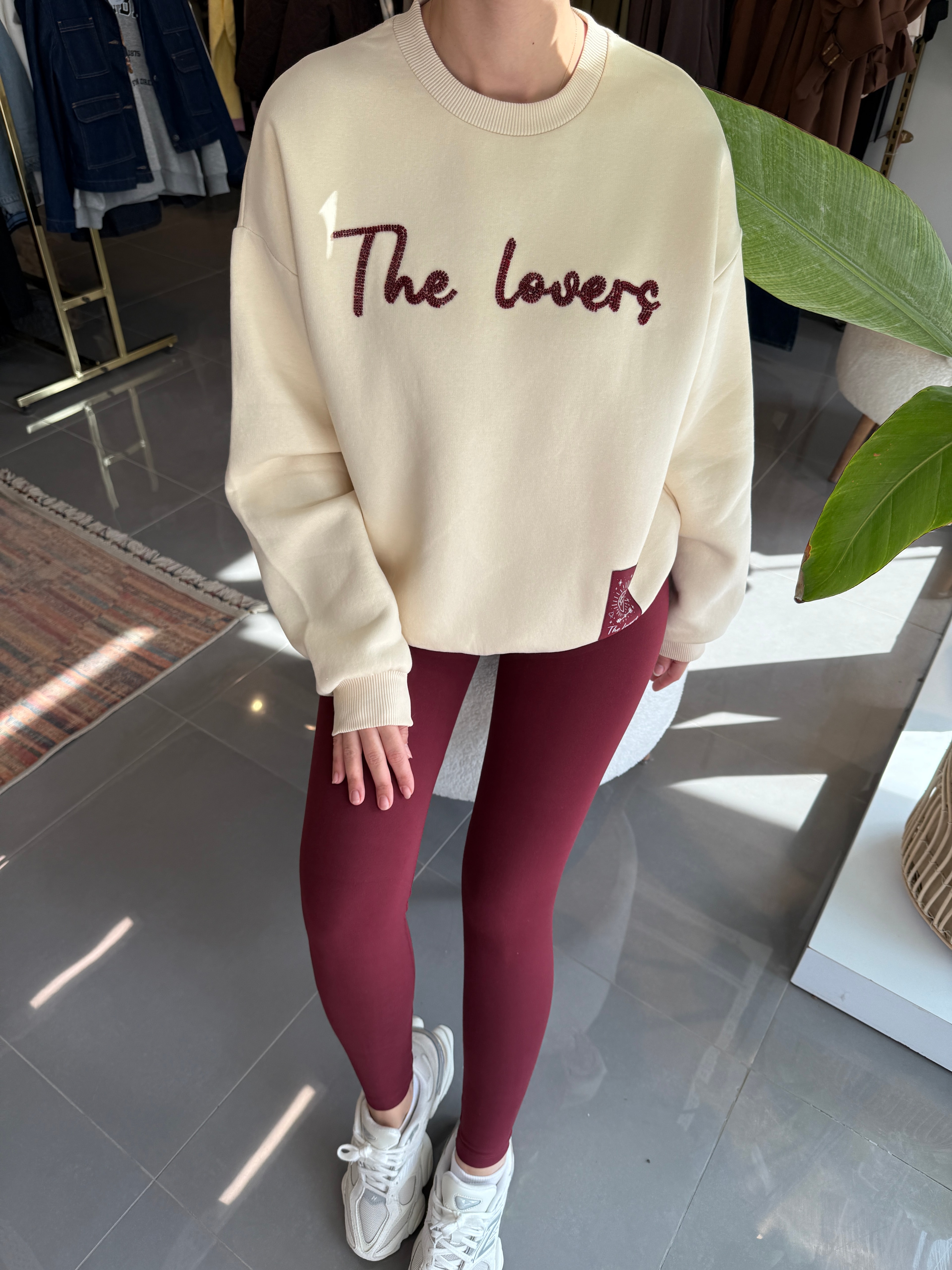 Boncuk İşlemeli Sweat 