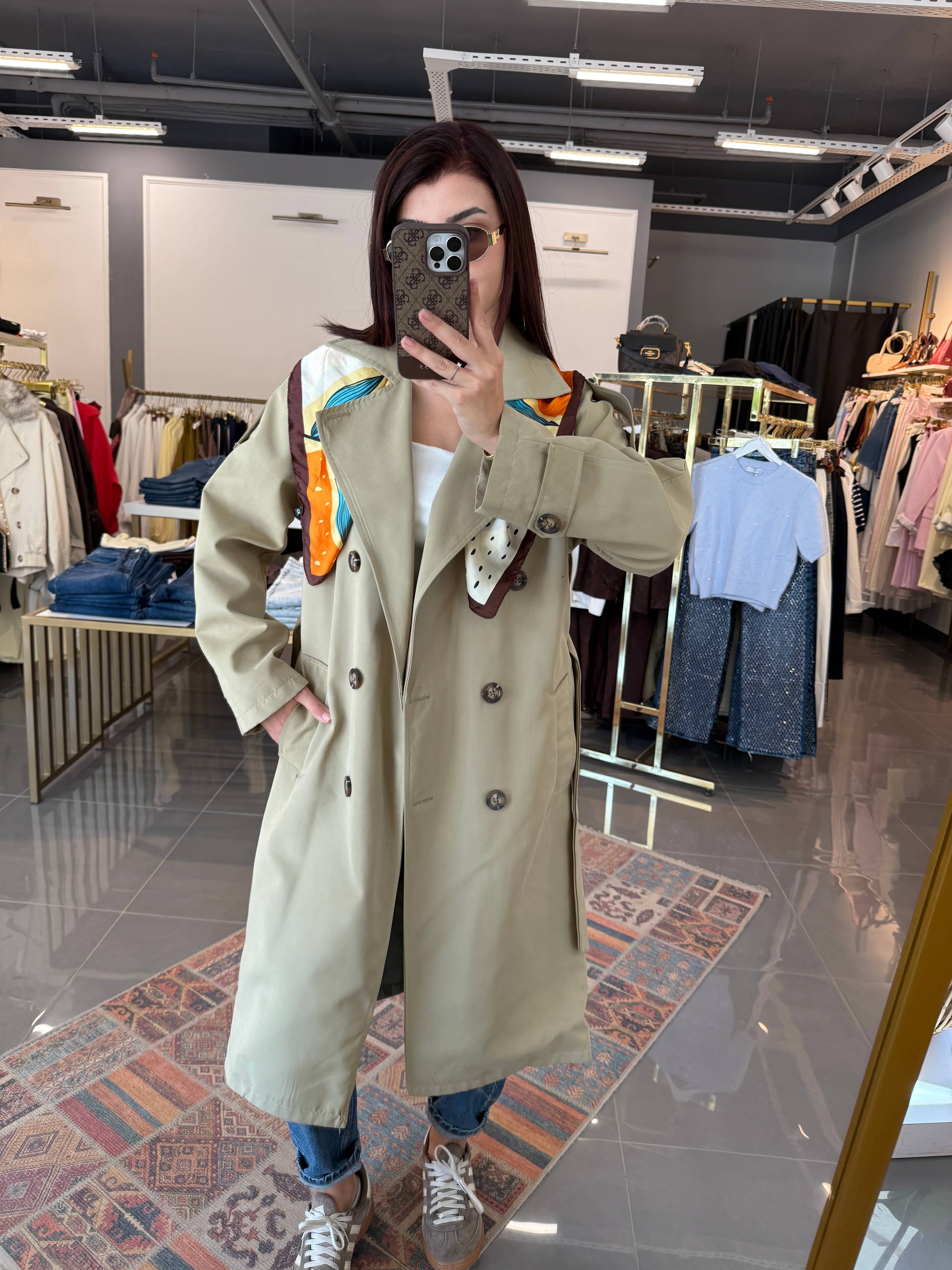 Marka Model Trençkot