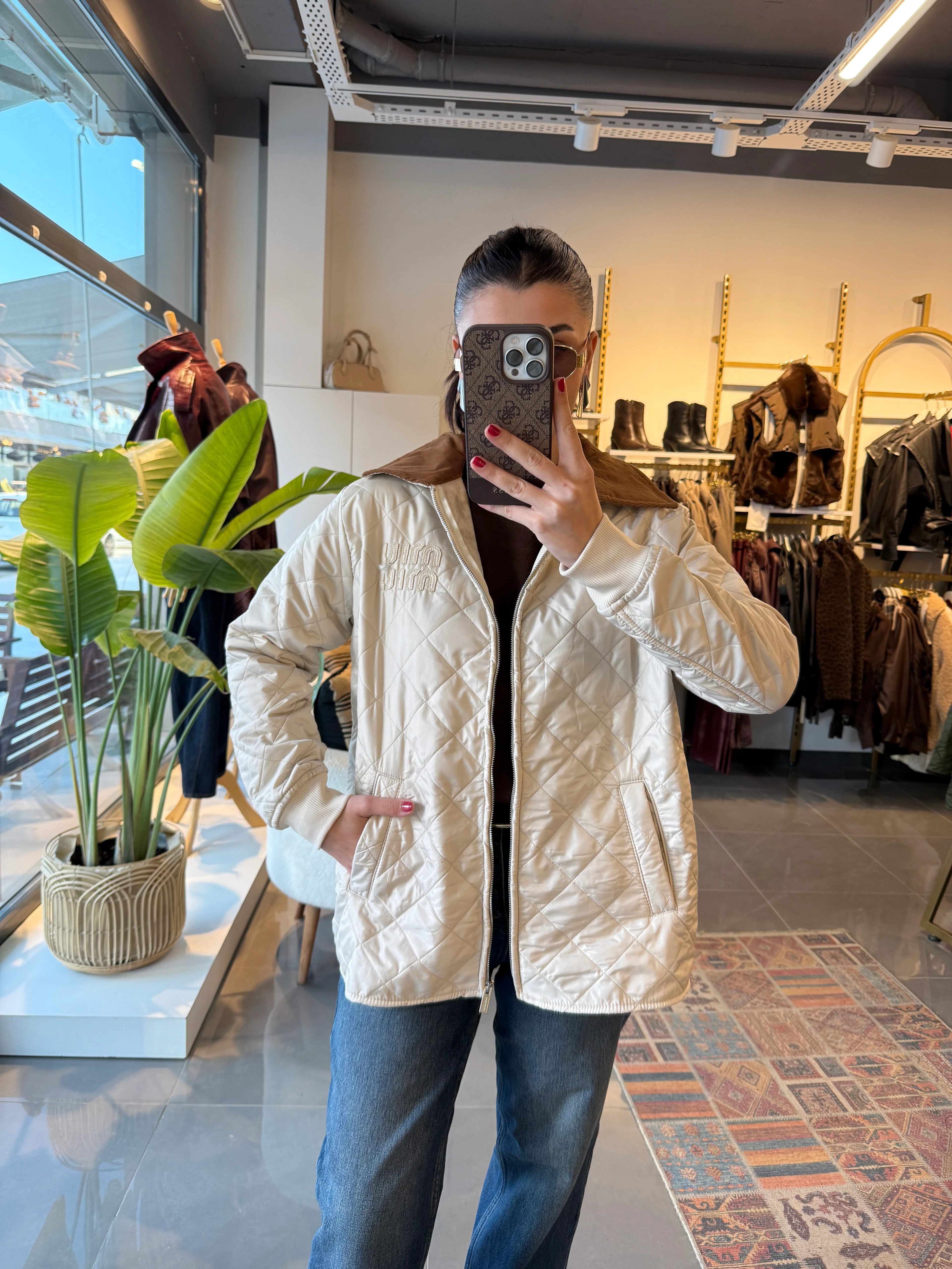 İthal Kapitone Yaka Detay Mont Ekru 