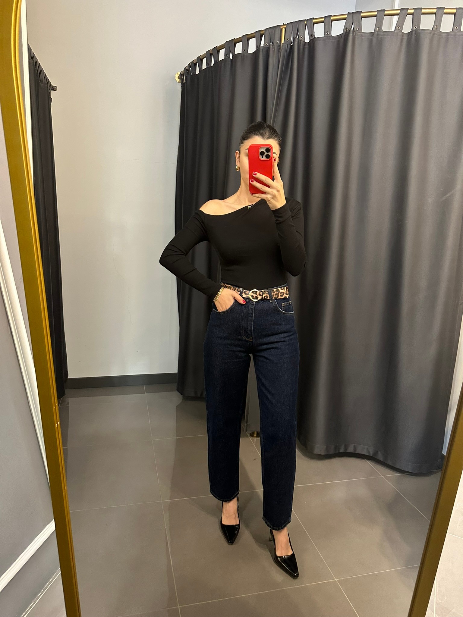 Premium Denim Mom Fit Jean