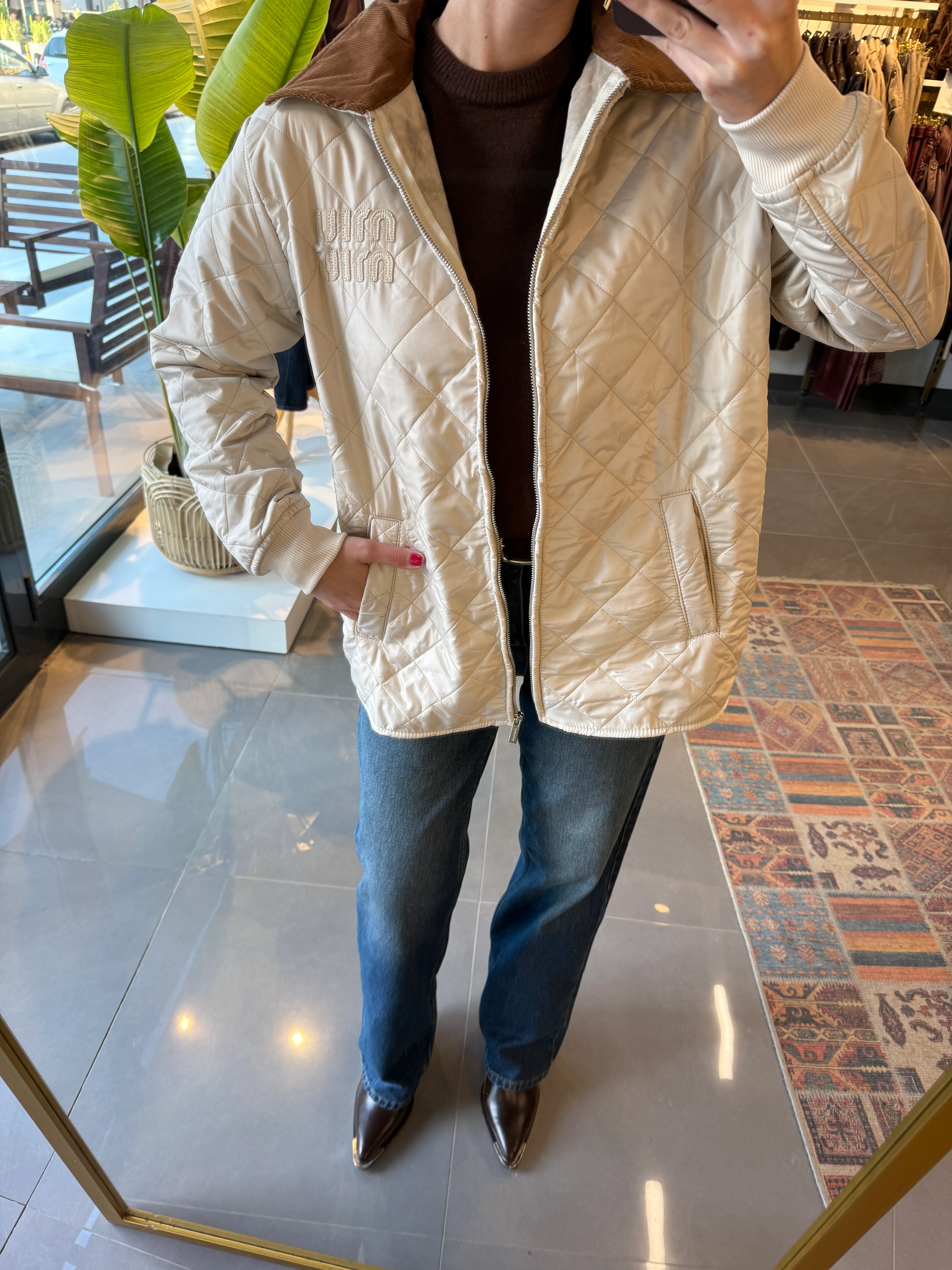 İthal Kapitone Yaka Detay Mont Ekru 