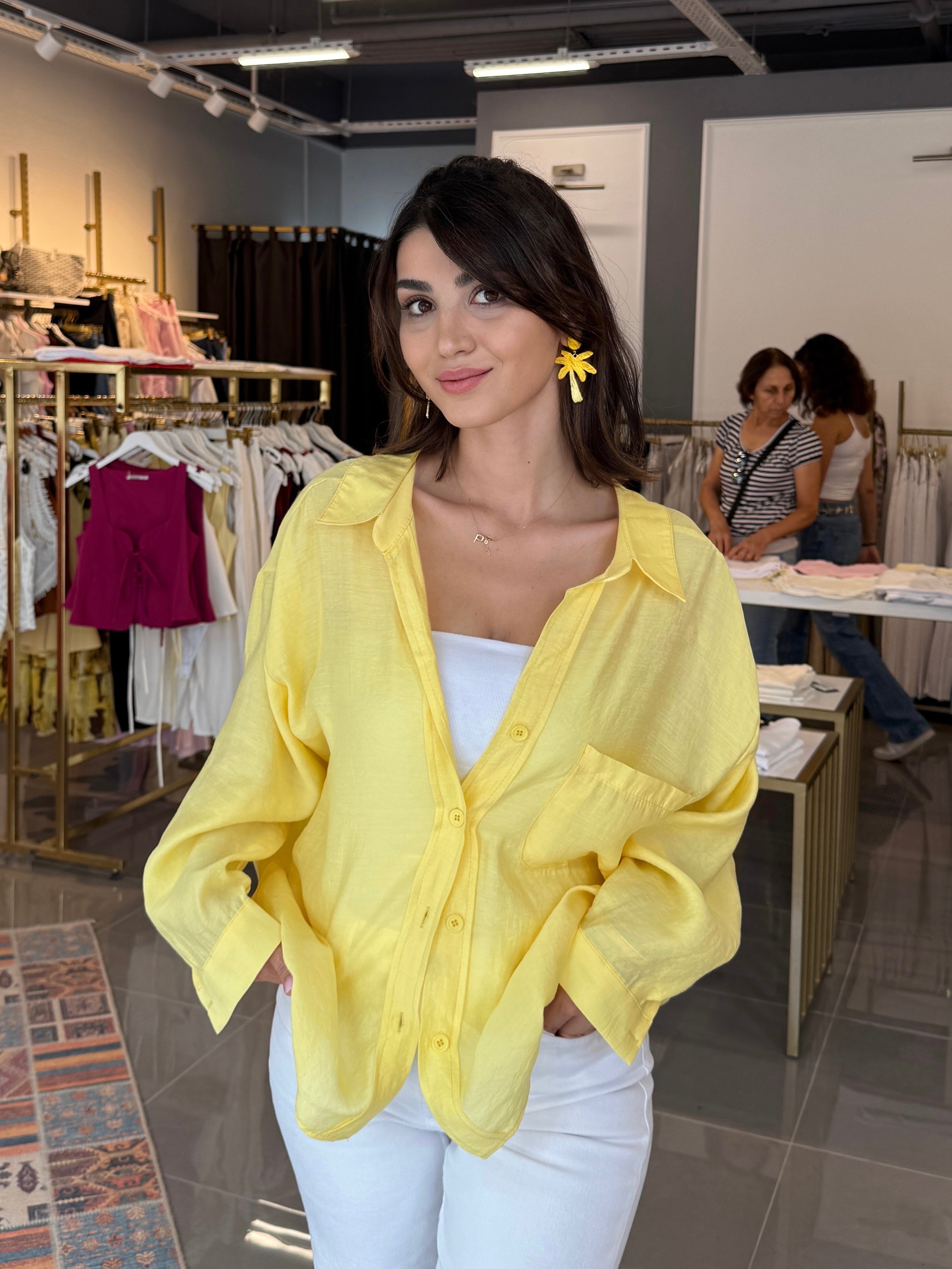 Düşük Omuzlu Oversize Gömlek