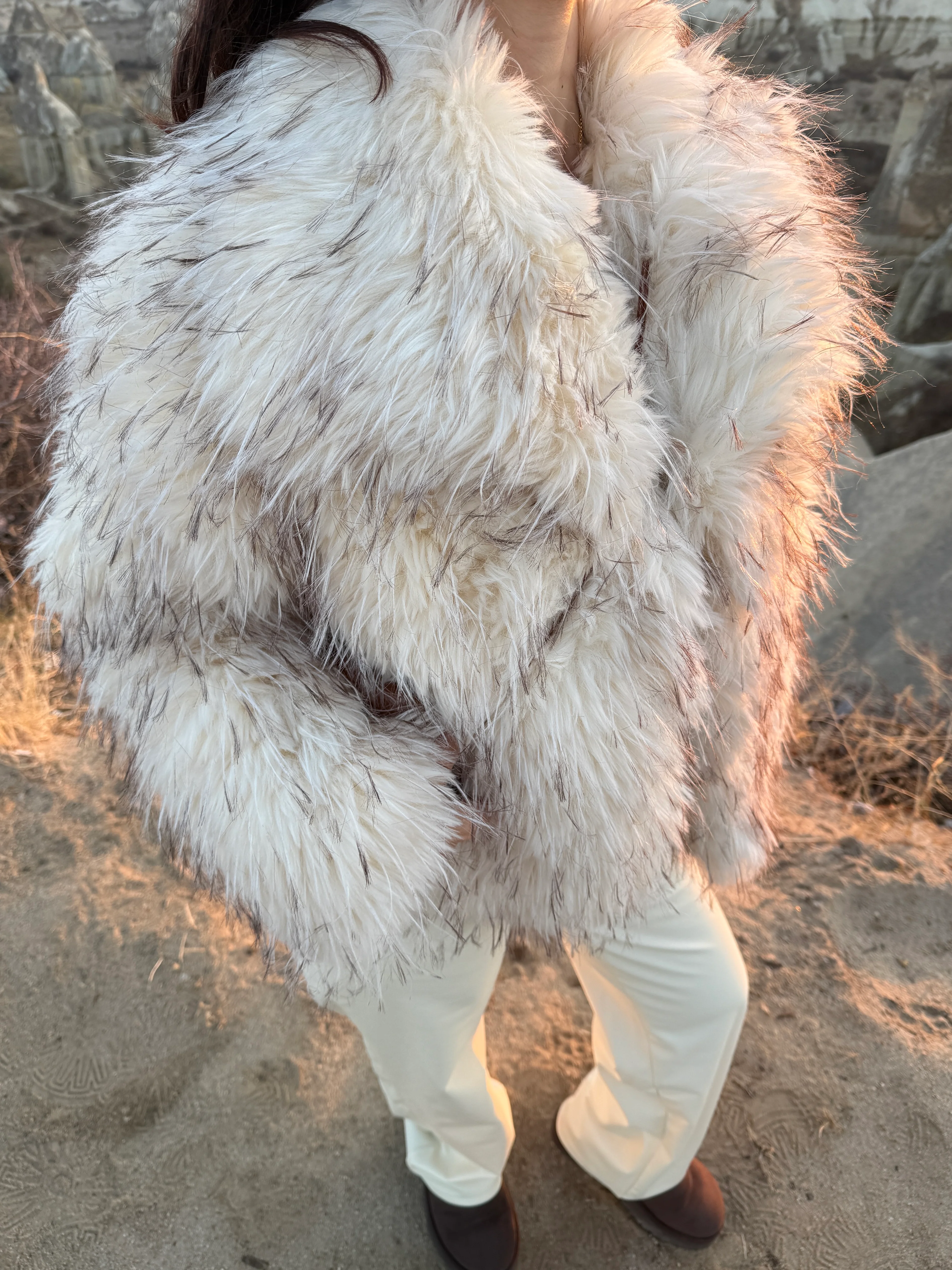 Ekru  Kahve Geçişli Kürk 