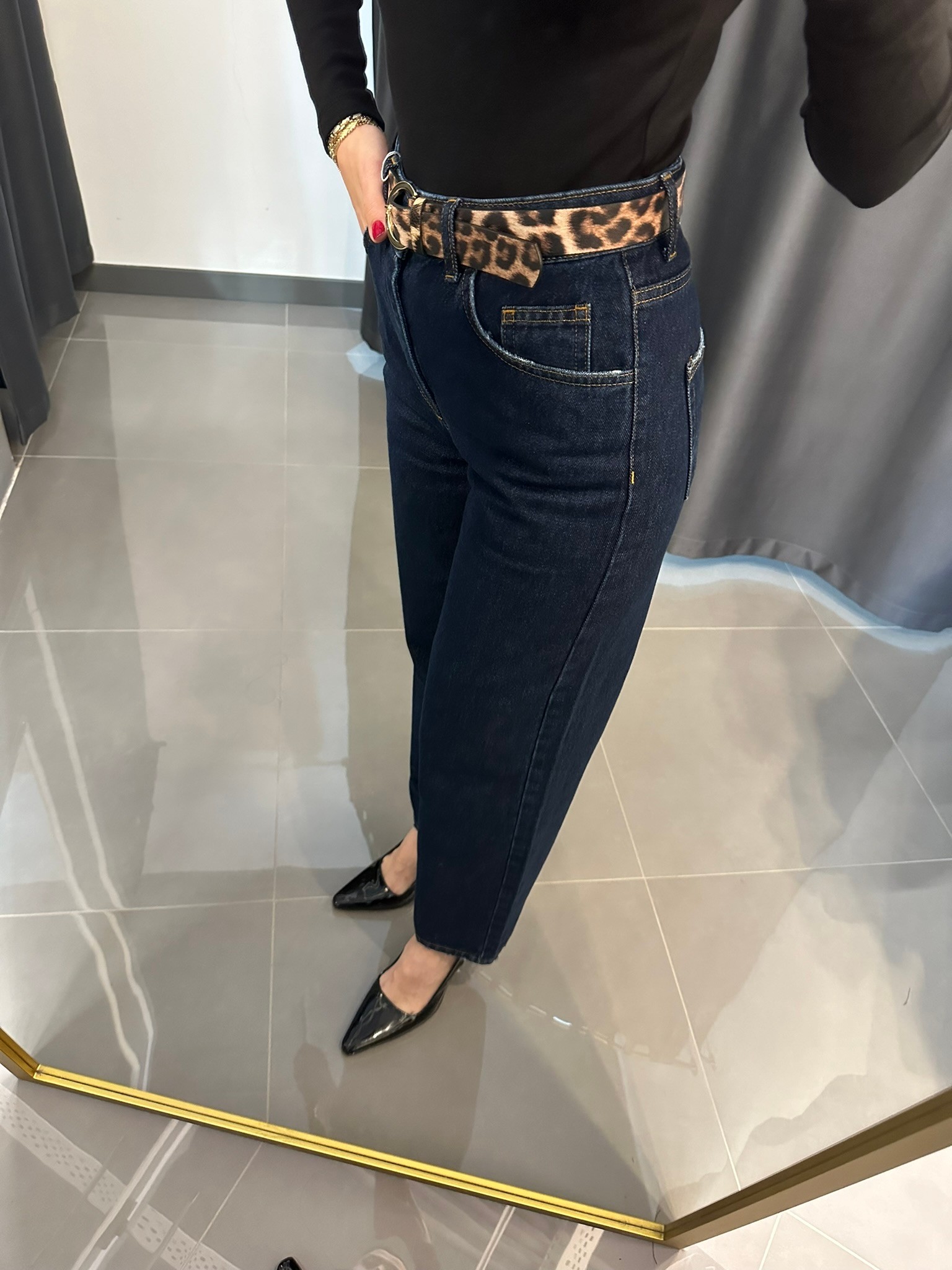 Premium Denim Mom Fit Jean