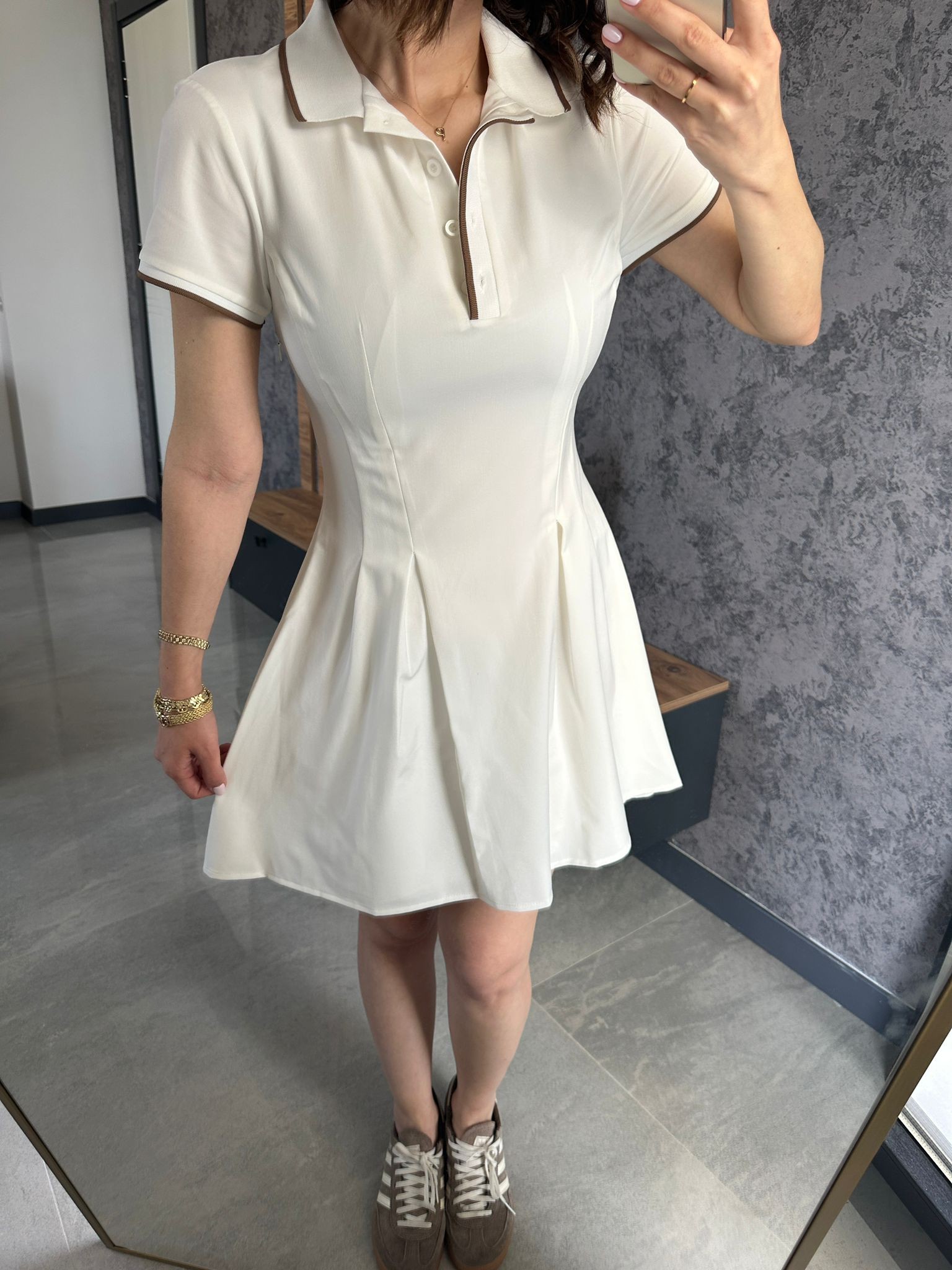 Lüks Kalite Polo Yaka Elbise 