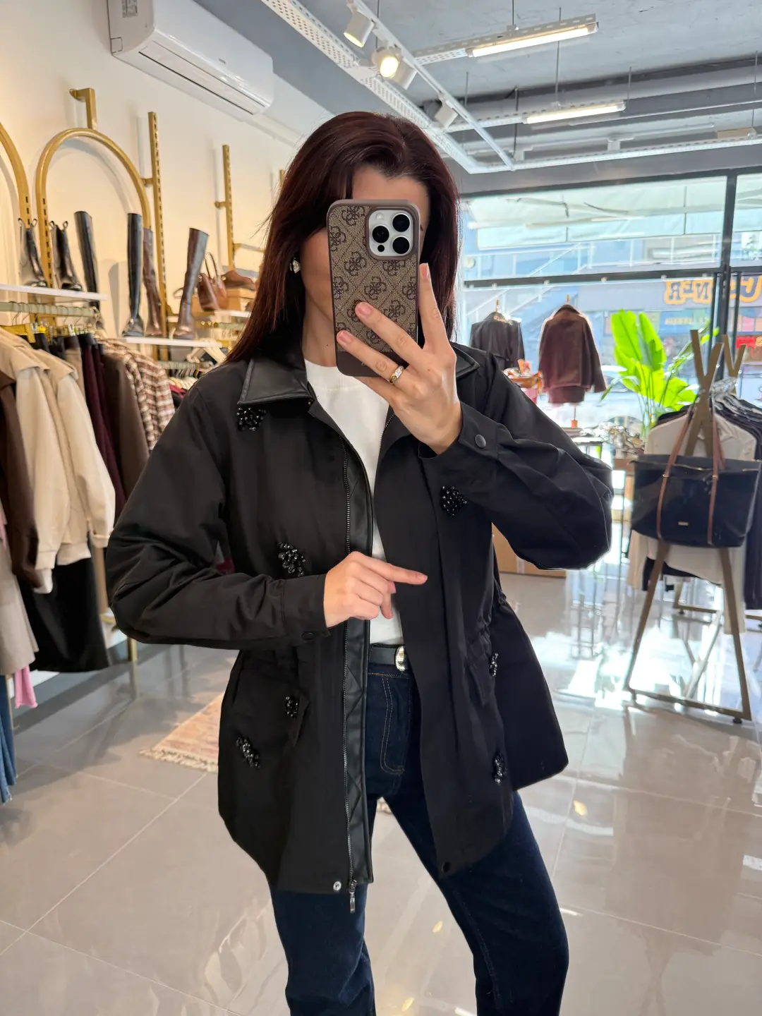 Marka Model Boncuk İşlemeli Mont