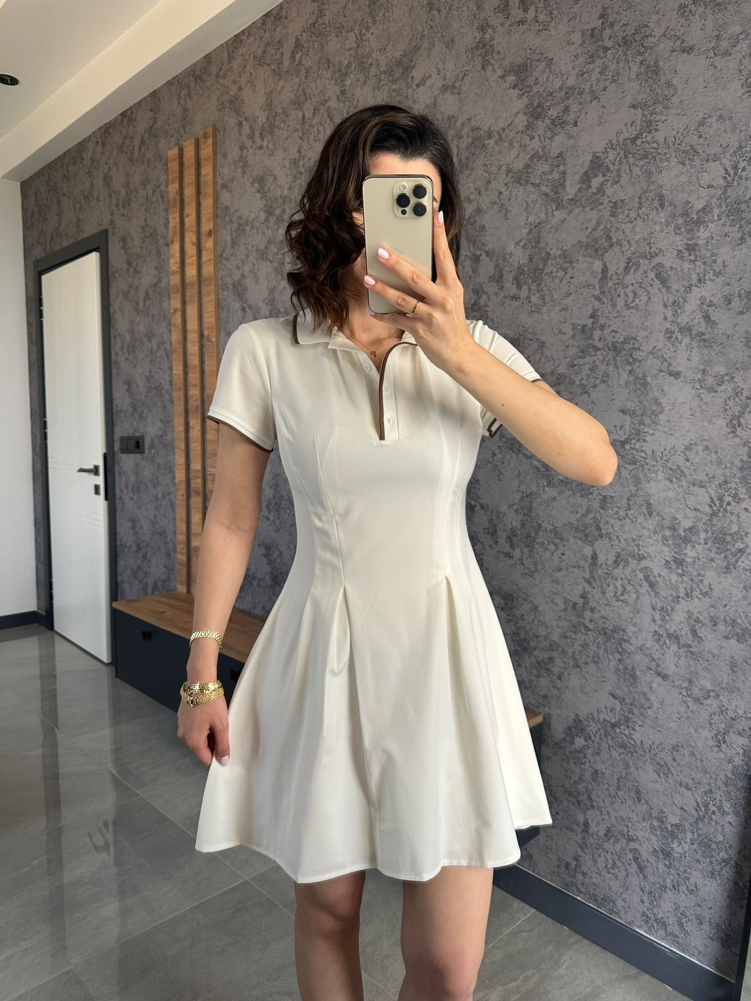 Lüks Kalite Polo Yaka Elbise 