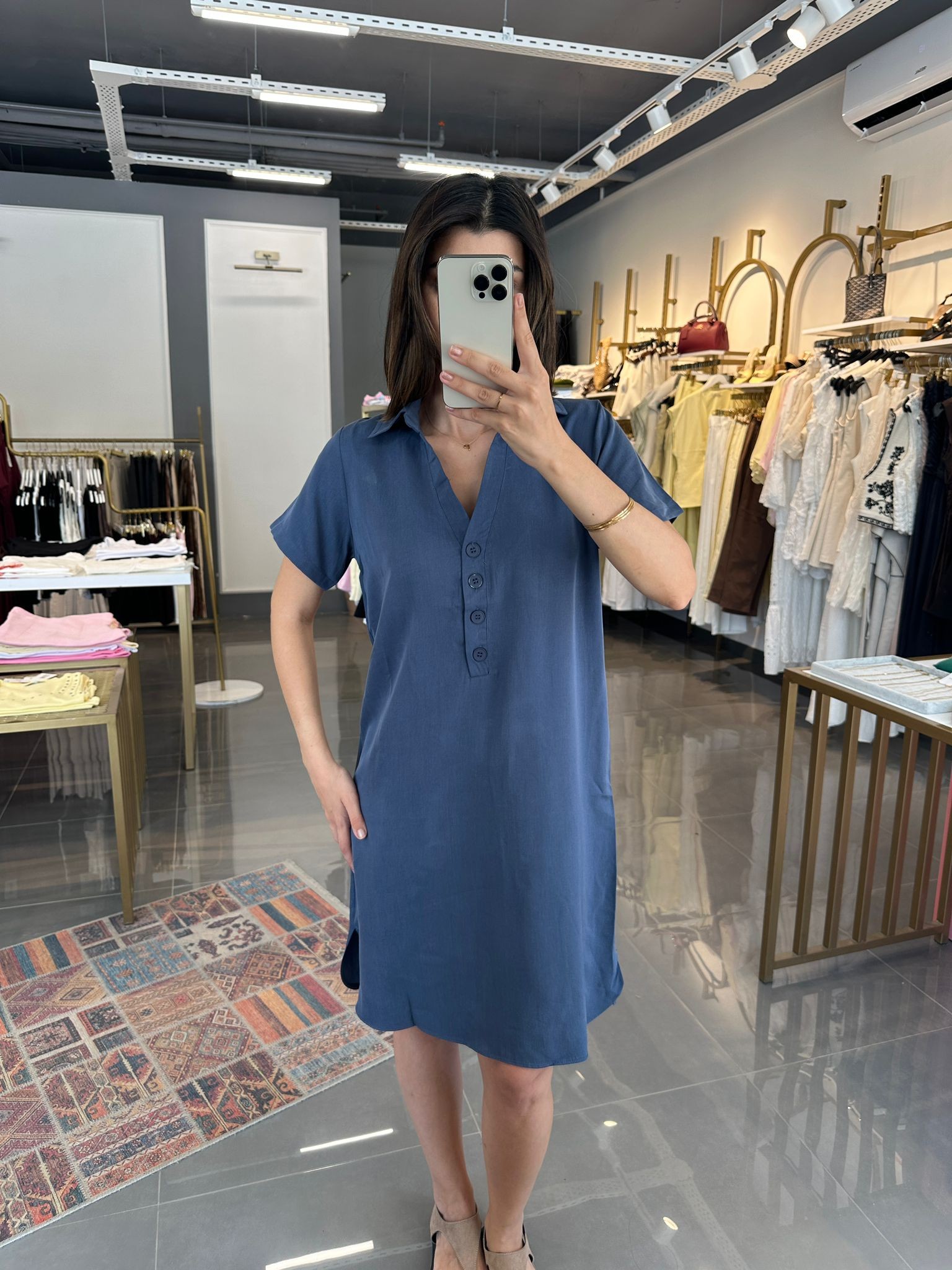 Marka Model Düğmeli Mini Elbise