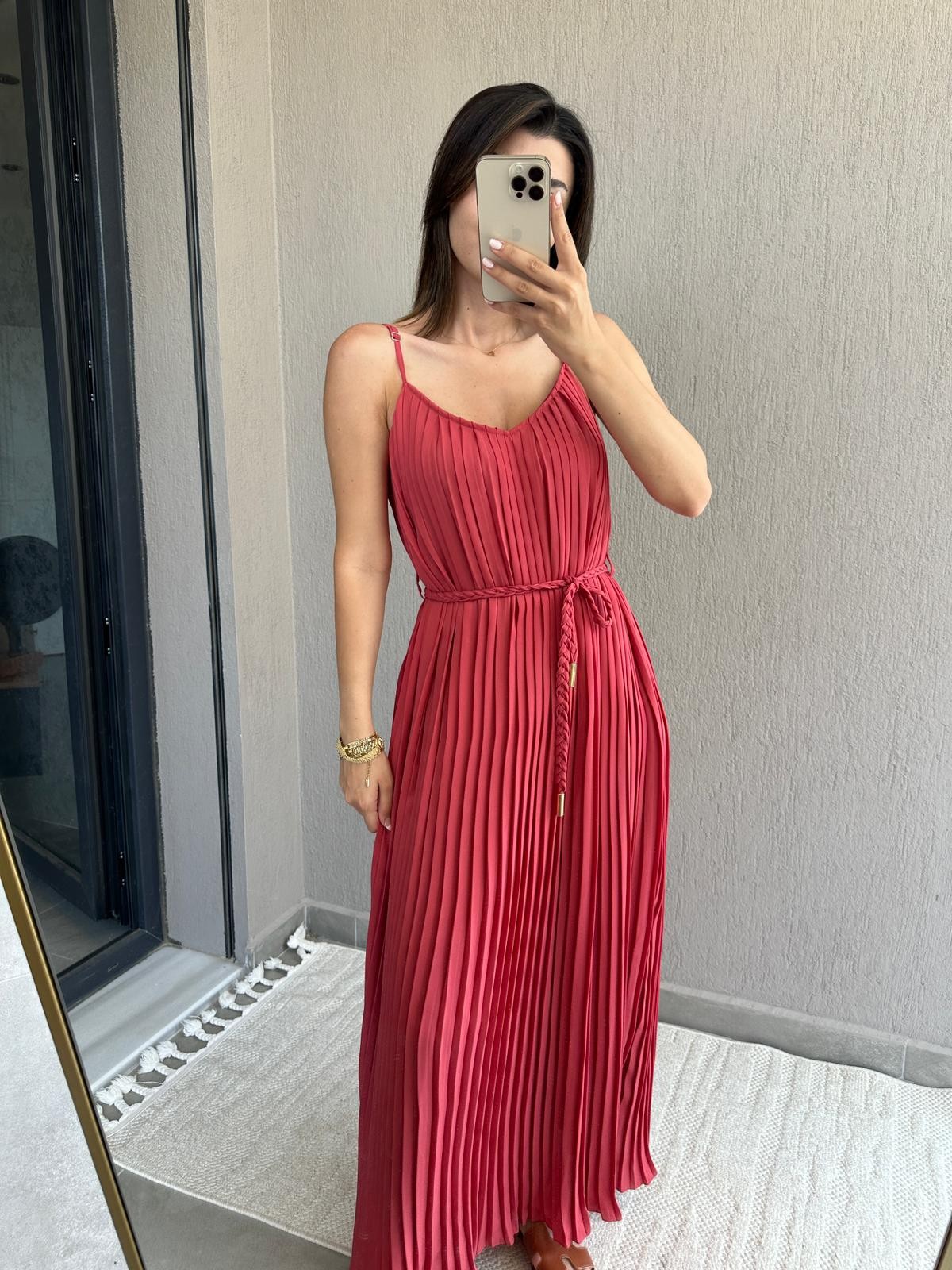 Premium Kalite  Piliseli Askılı Elbise STD