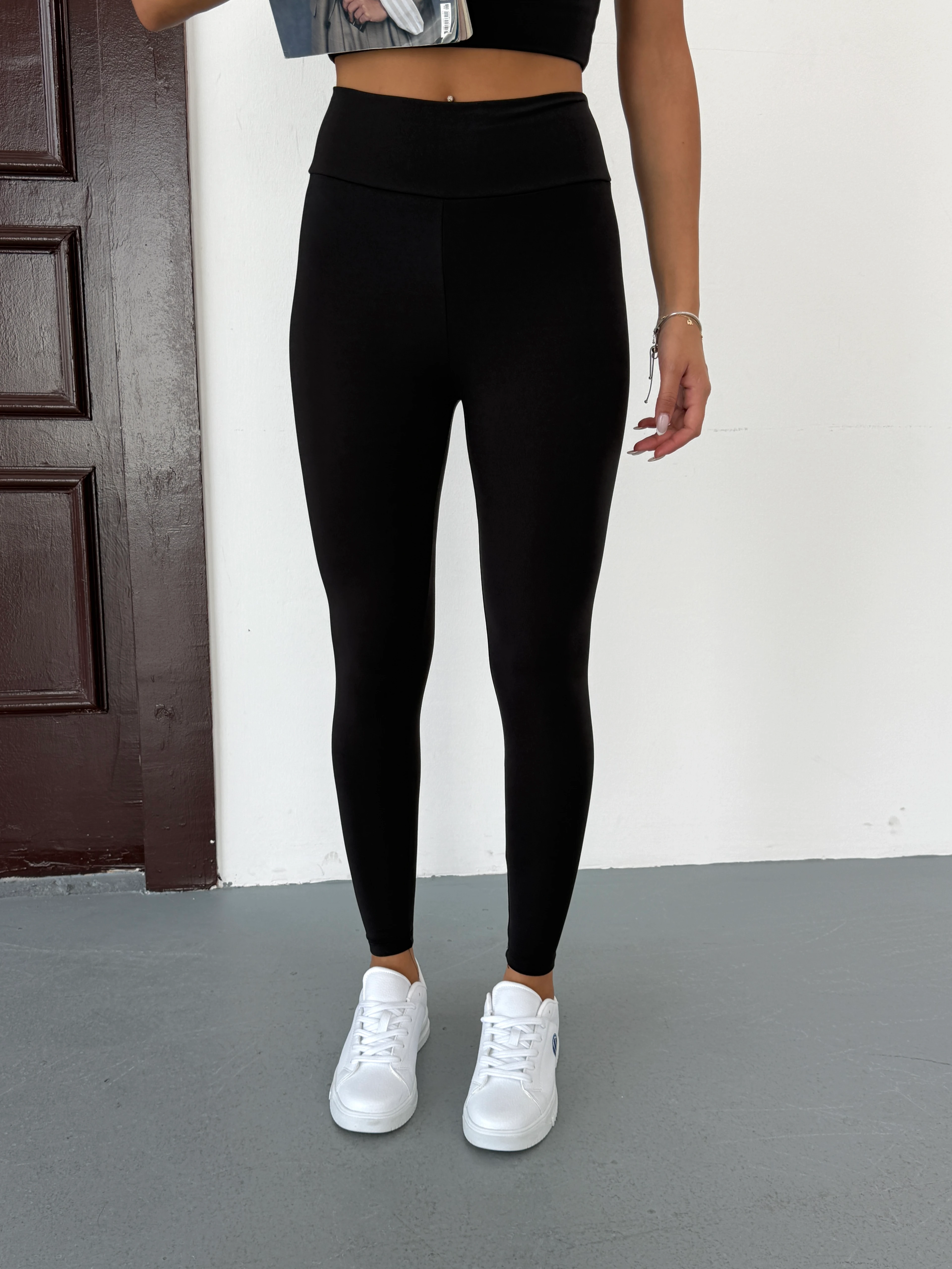 Likralı/ Pamuklu Crop ve Yüksek Bel Toparlayıcı  SİYAH Tayt Takım